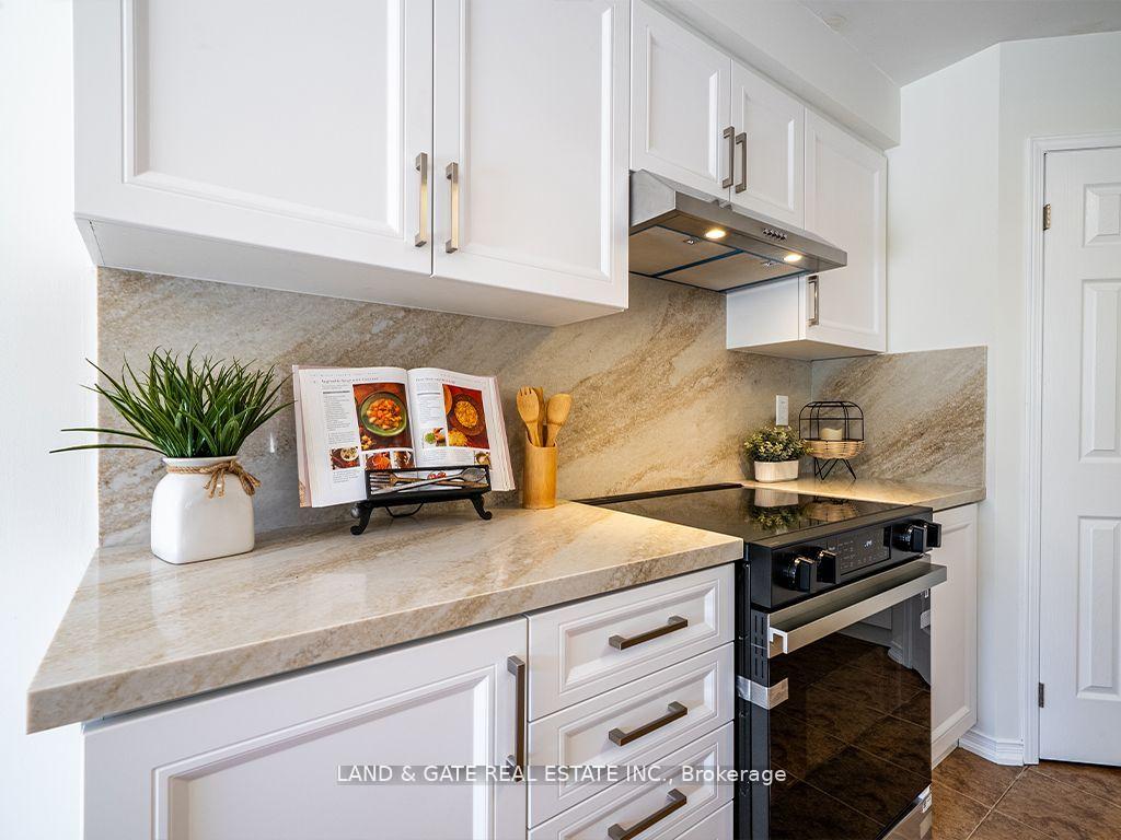 Photo 20 of 1631 Coldstream Drive, Oshawa, Taunton — HOMEH