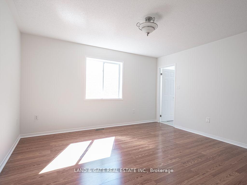 Photo 35 of 1631 Coldstream Drive, Oshawa, Taunton — HOMEH