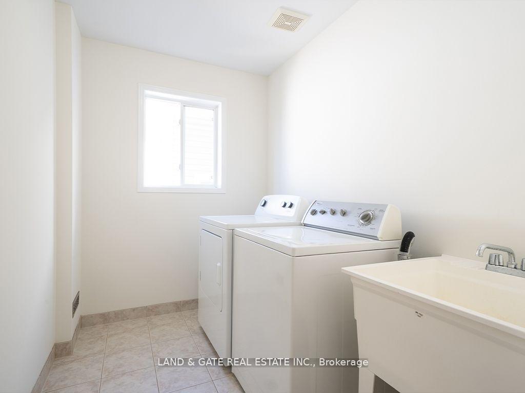 Photo 37 of 1631 Coldstream Drive, Oshawa, Taunton — HOMEH