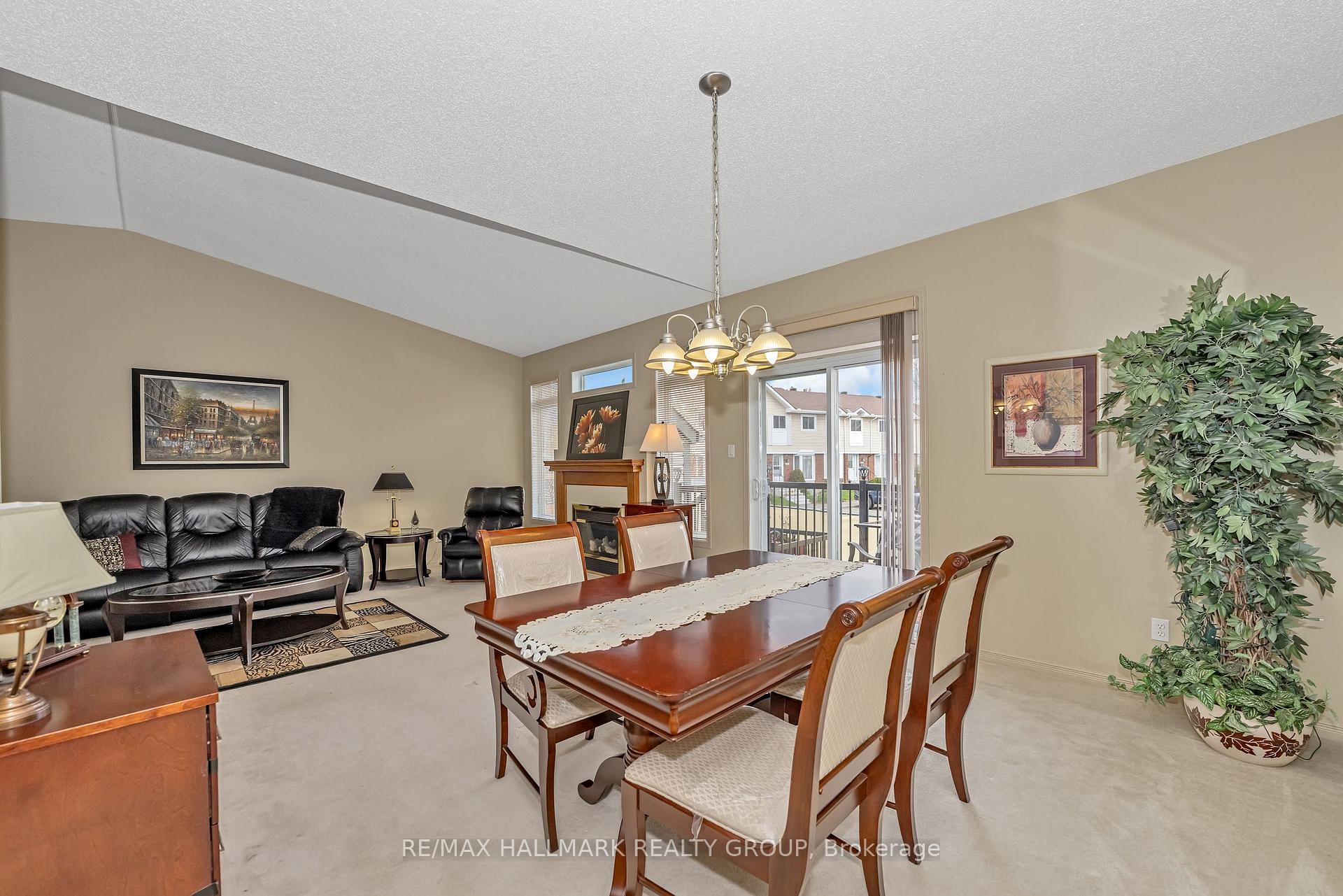 Photo 9 of 551 Chapel Park Private, Ottawa, Chateauneuf — HOMEH