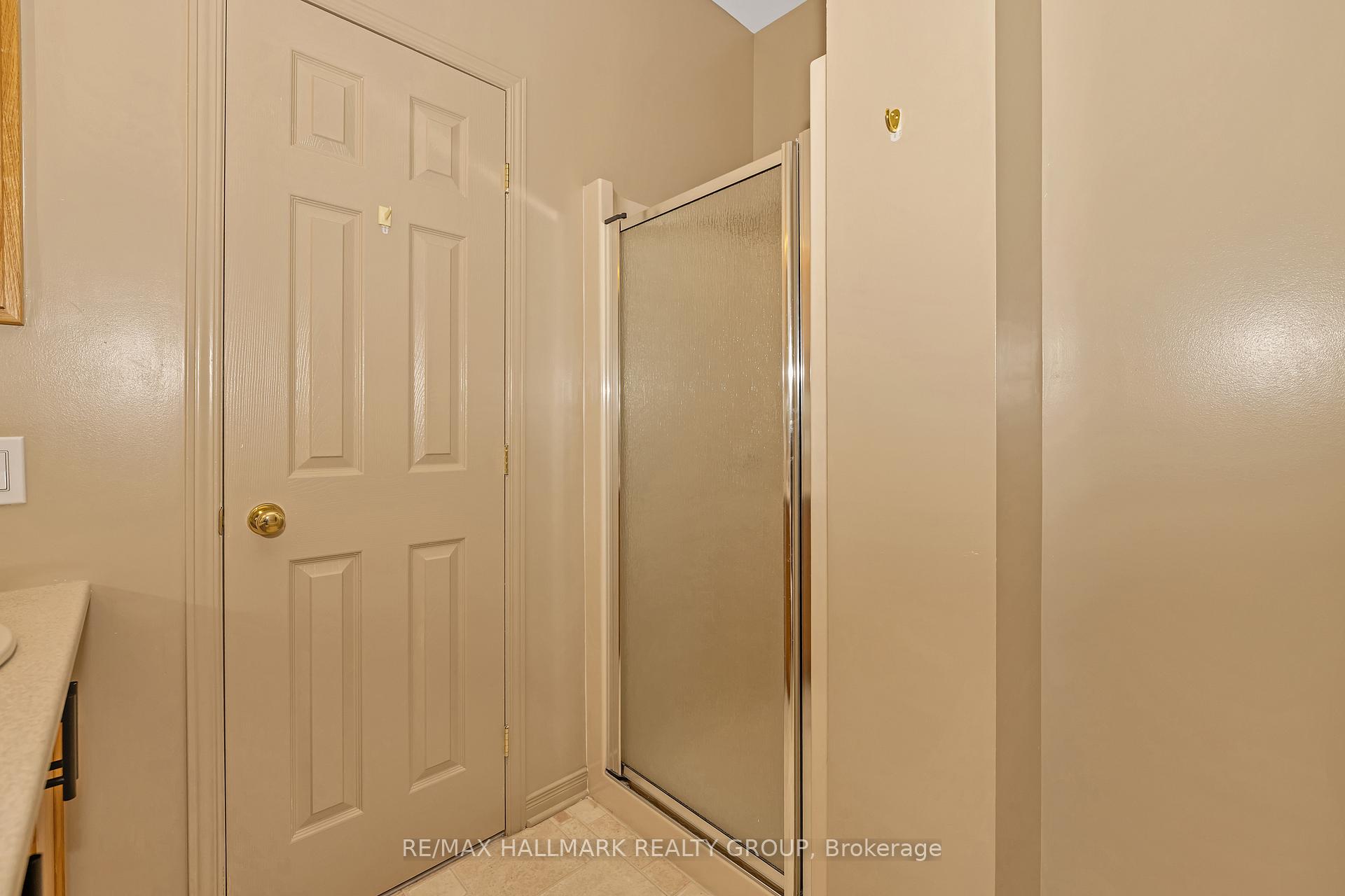 Photo 13 of 551 Chapel Park Private, Ottawa, Chateauneuf — HOMEH