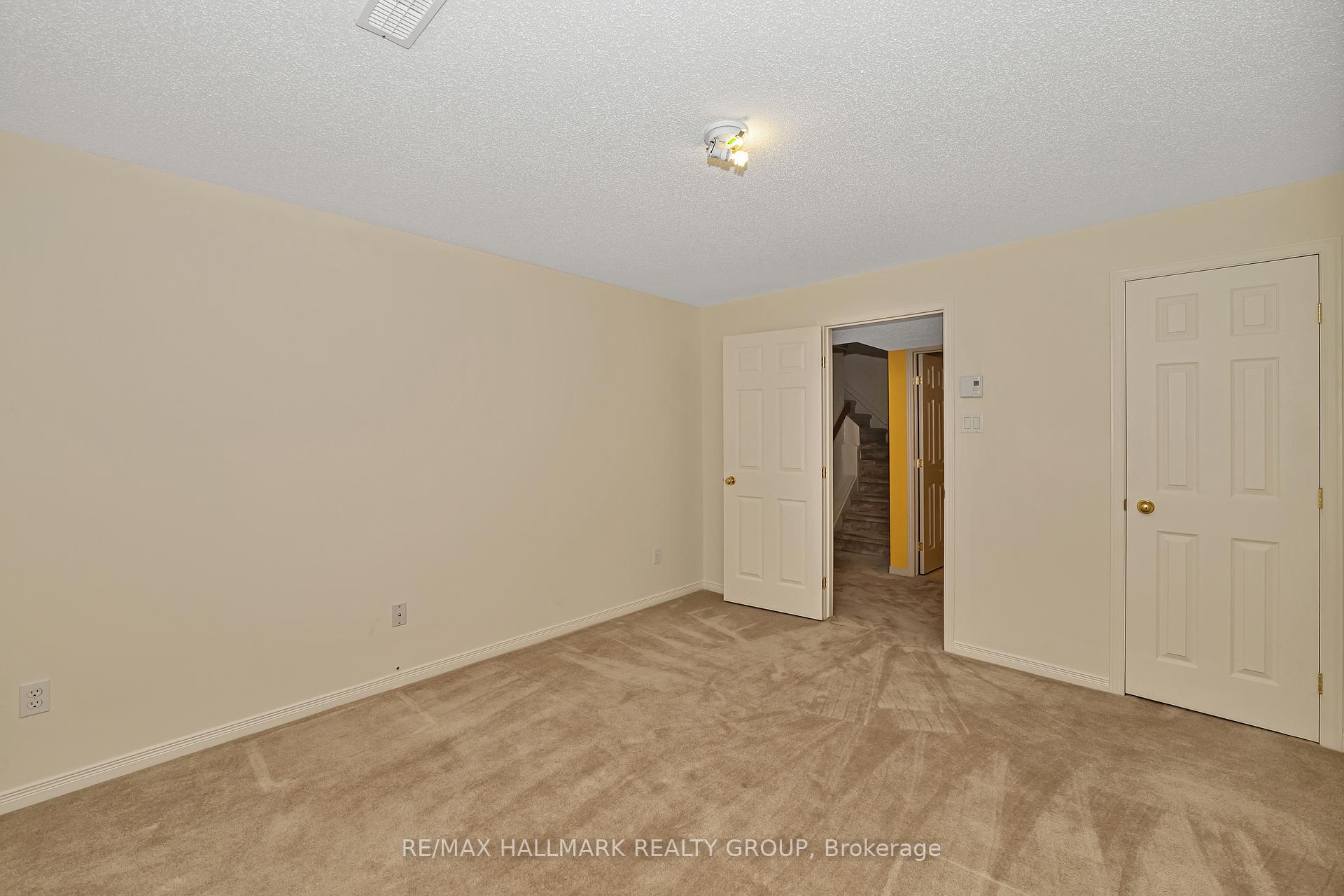 Photo 22 of 551 Chapel Park Private, Ottawa, Chateauneuf — HOMEH