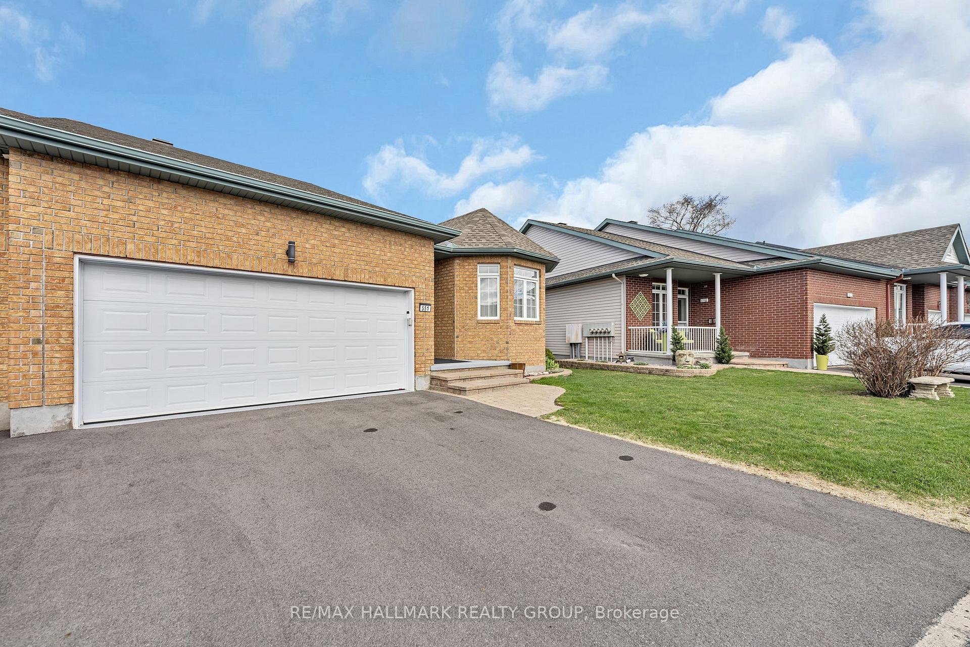 Photo 35 of 551 Chapel Park Private, Ottawa, Chateauneuf — HOMEH