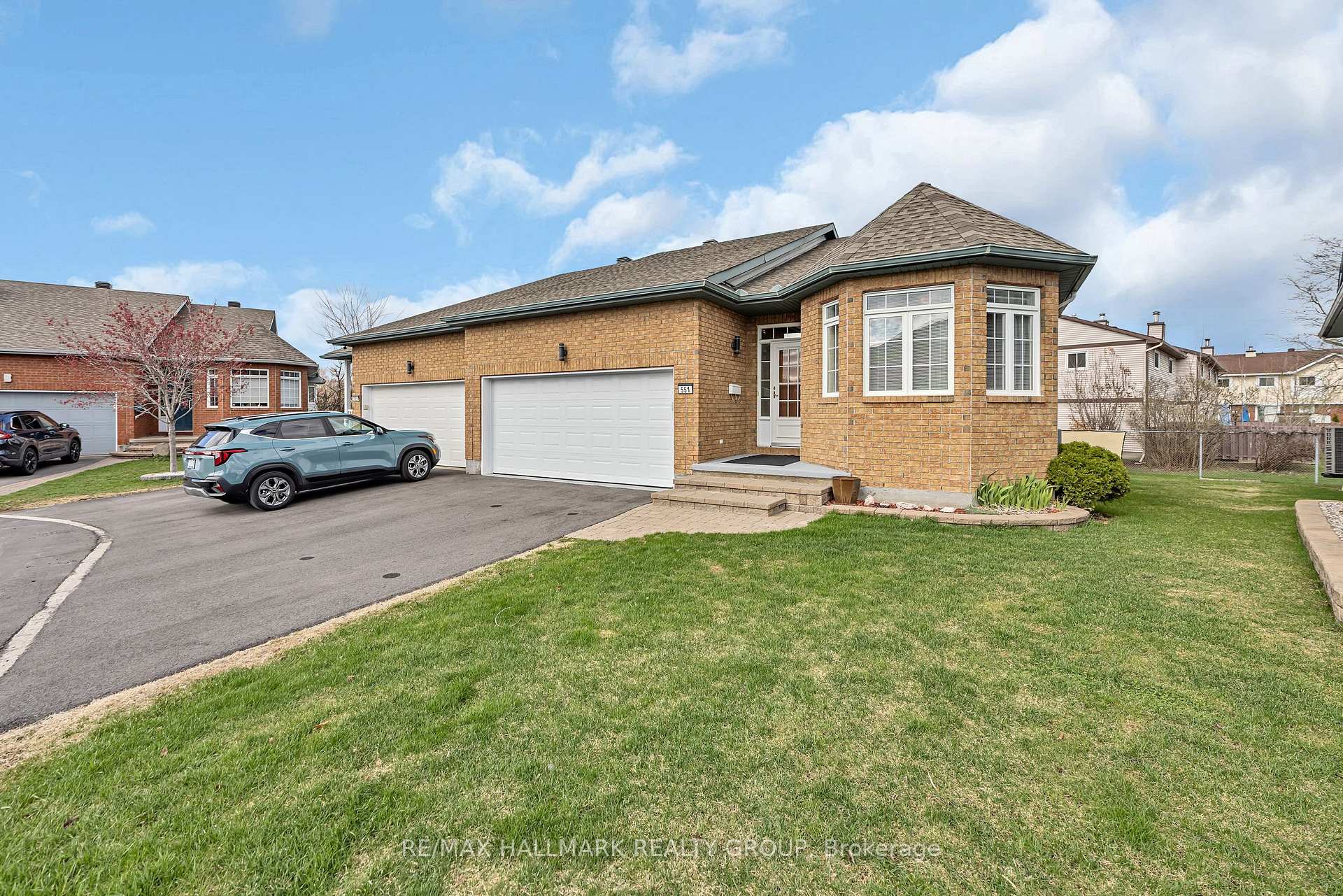 Photo 36 of 551 Chapel Park Private, Ottawa, Chateauneuf — HOMEH
