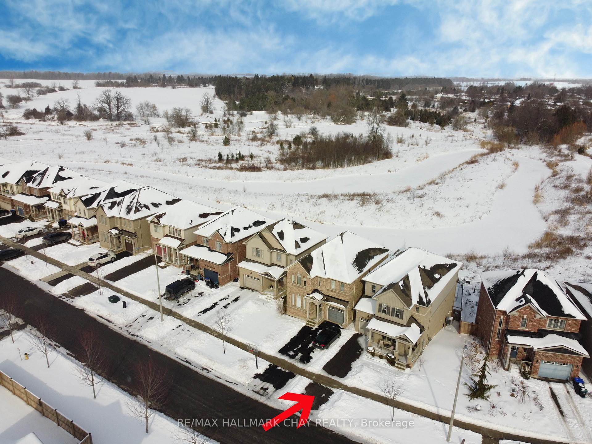 Photo 43 of 50 Strachan Trail, New Tecumseth, Beeton — HOMEH