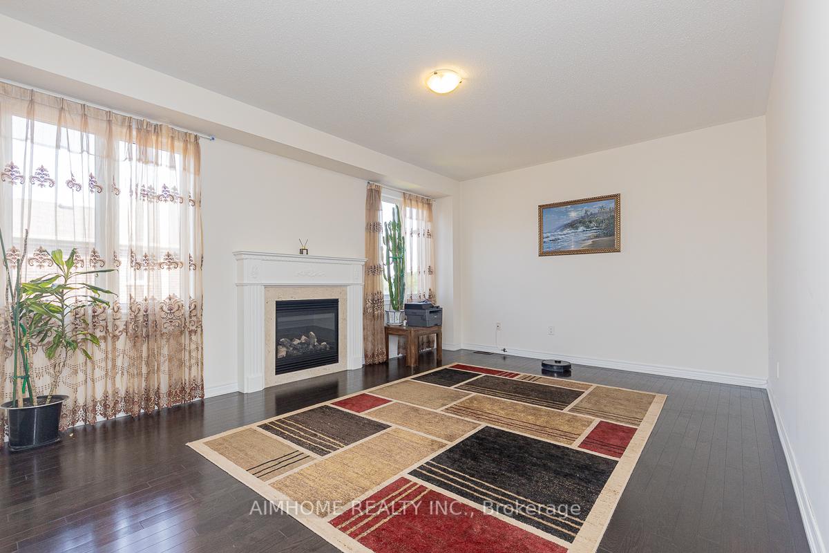 Photo 8 of 3 Furrow Street, Markham, Wismer — HOMEH