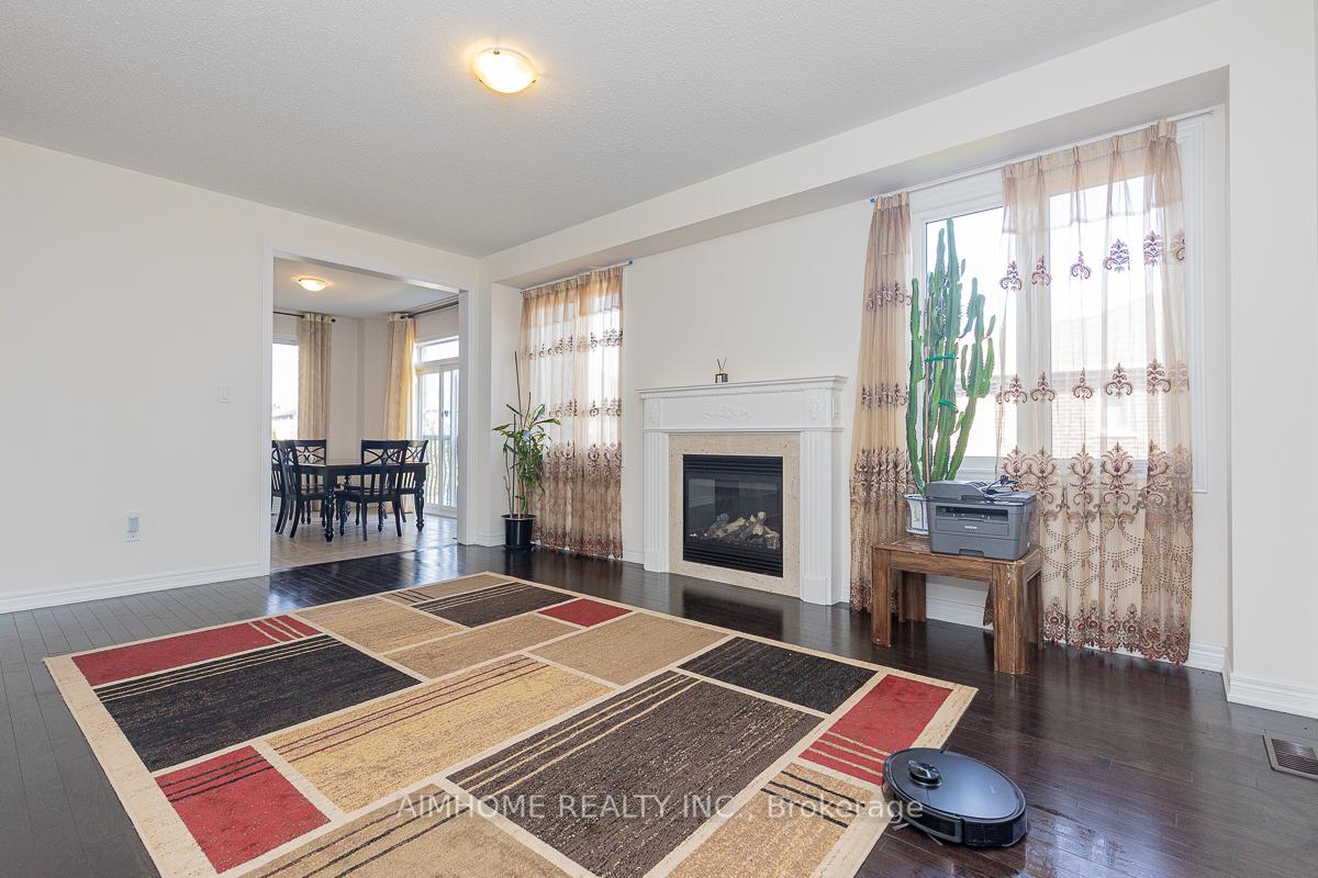 Photo 11 of 3 Furrow Street, Markham, Wismer — HOMEH