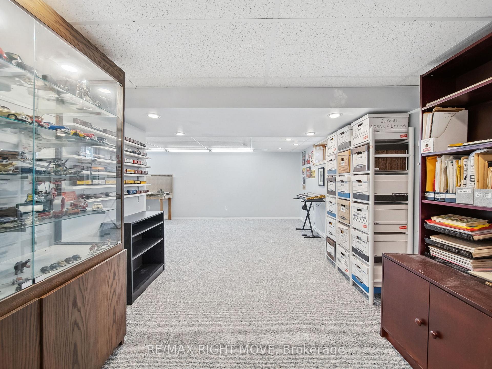 Photo 42 of 35 Andrea Crescent, Orillia — HOMEH