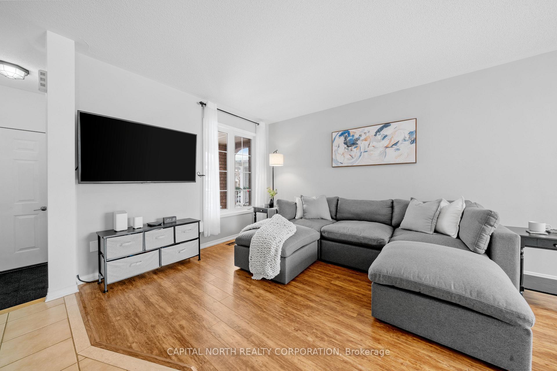Photo 3 of 36 Mccurdy Drive, New Tecumseth, Tottenham — HOMEH