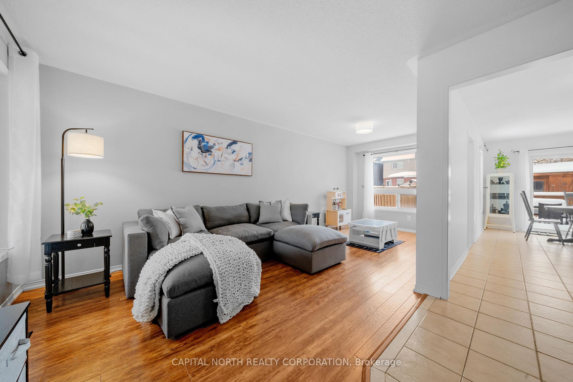 Photo 4 of 36 Mccurdy Drive, New Tecumseth, Tottenham — HOMEH