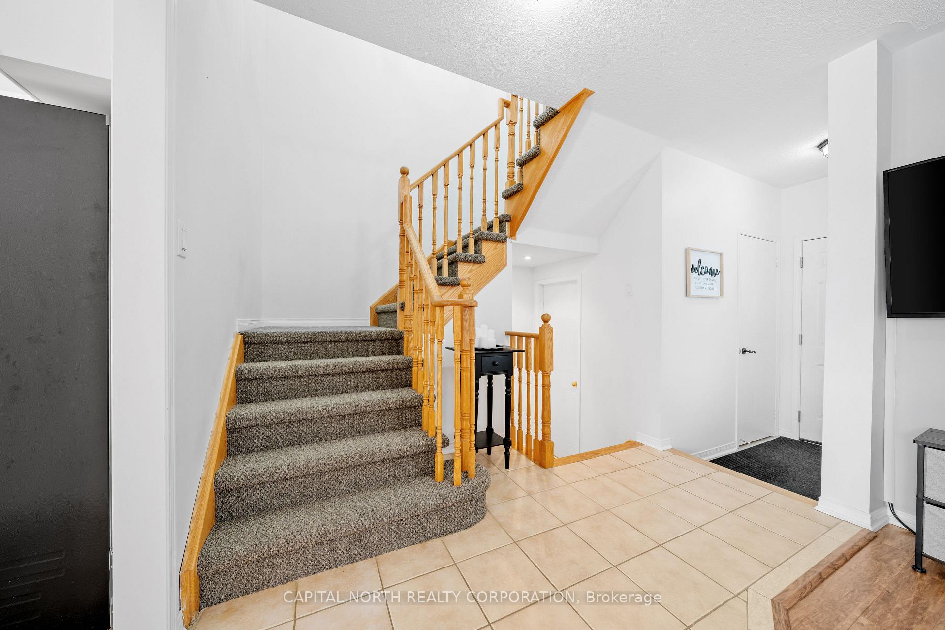 Photo 12 of 36 Mccurdy Drive, New Tecumseth, Tottenham — HOMEH