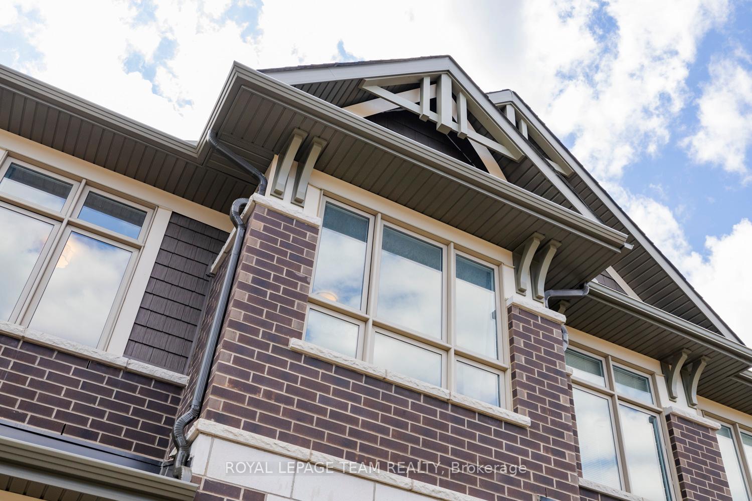 Photo 2 of 782 Cairn Crescent, Ottawa, Mer Bleue/Bradley Estates/Anderson Park — HOMEH