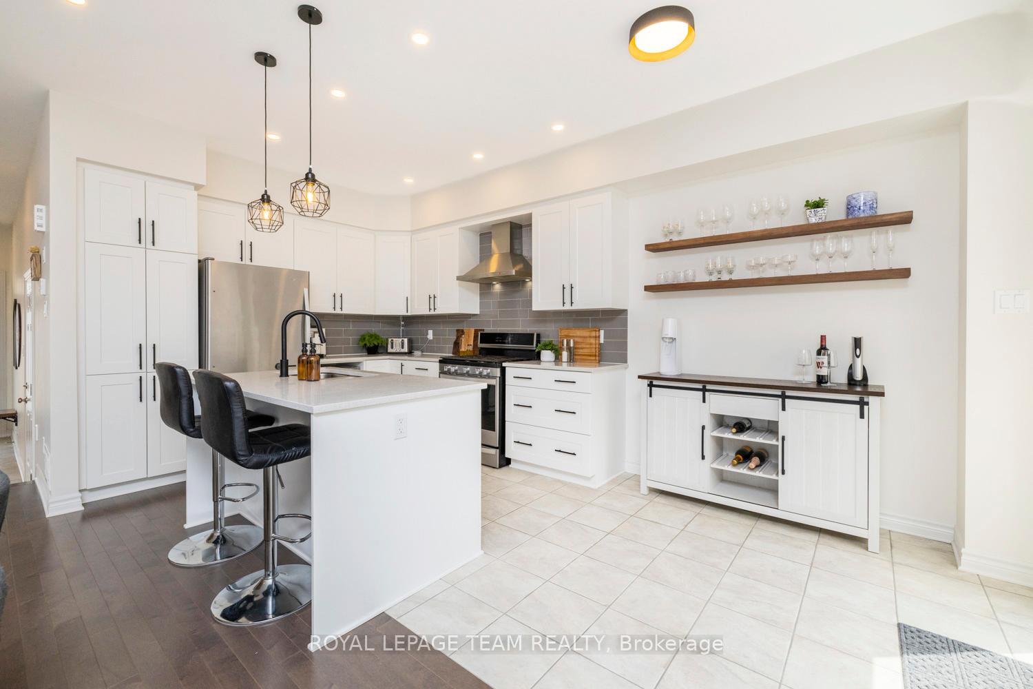 Photo 16 of 782 Cairn Crescent, Ottawa, Mer Bleue/Bradley Estates/Anderson Park — HOMEH