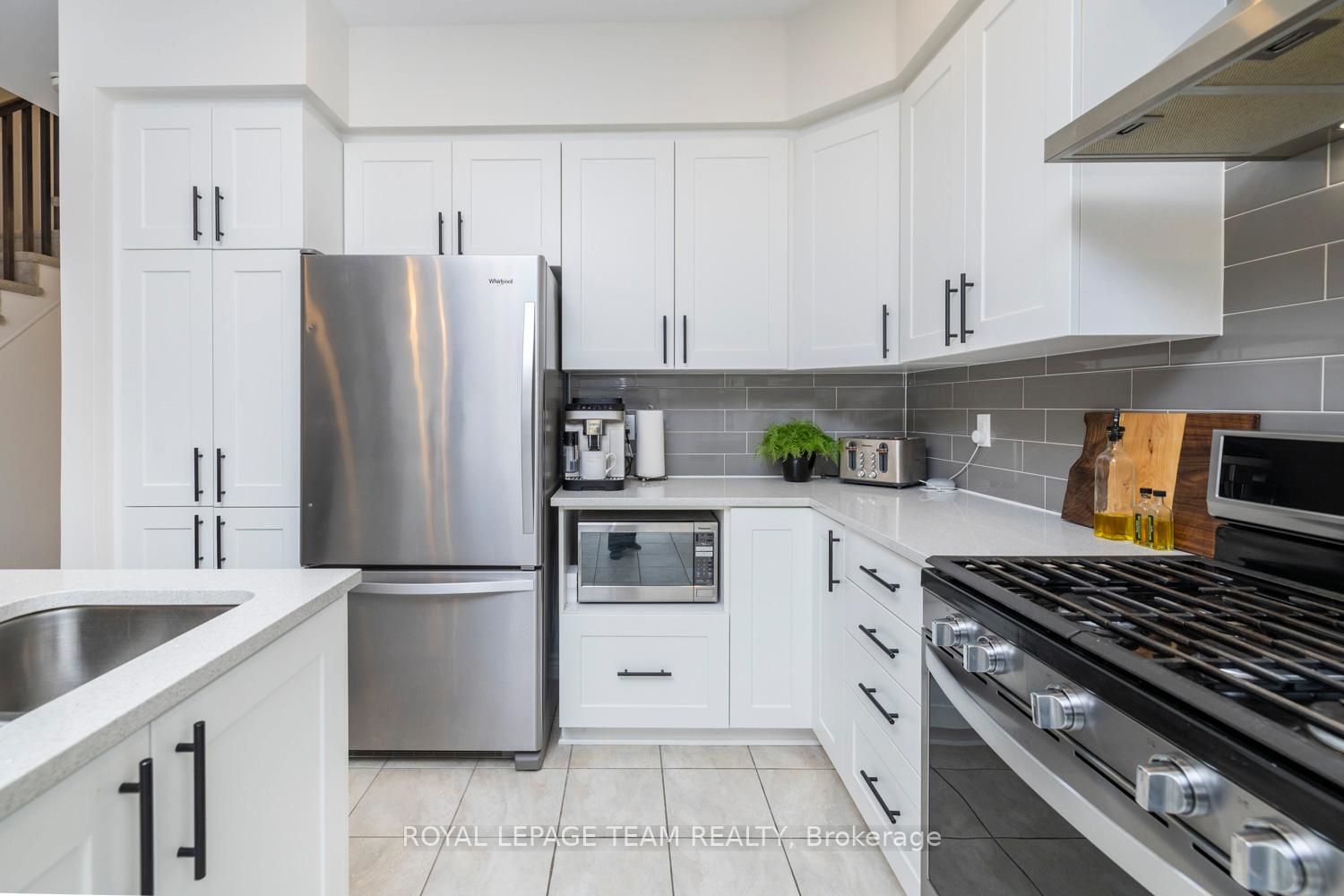 Photo 19 of 782 Cairn Crescent, Ottawa, Mer Bleue/Bradley Estates/Anderson Park — HOMEH