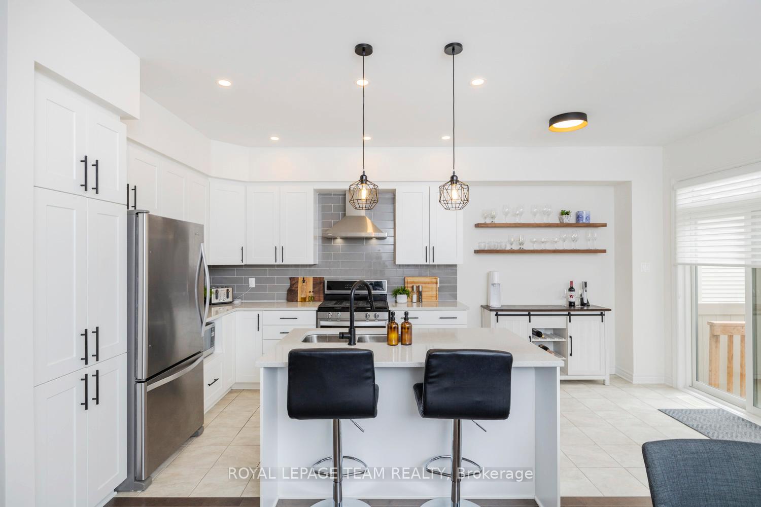 Photo 23 of 782 Cairn Crescent, Ottawa, Mer Bleue/Bradley Estates/Anderson Park — HOMEH