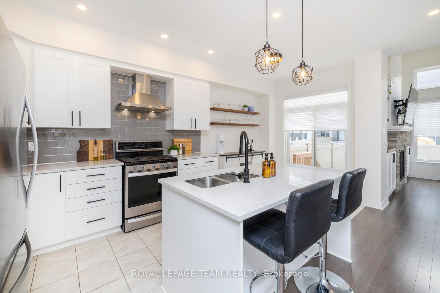Photo 24 of 782 Cairn Crescent, Ottawa, Mer Bleue/Bradley Estates/Anderson Park — HOMEH