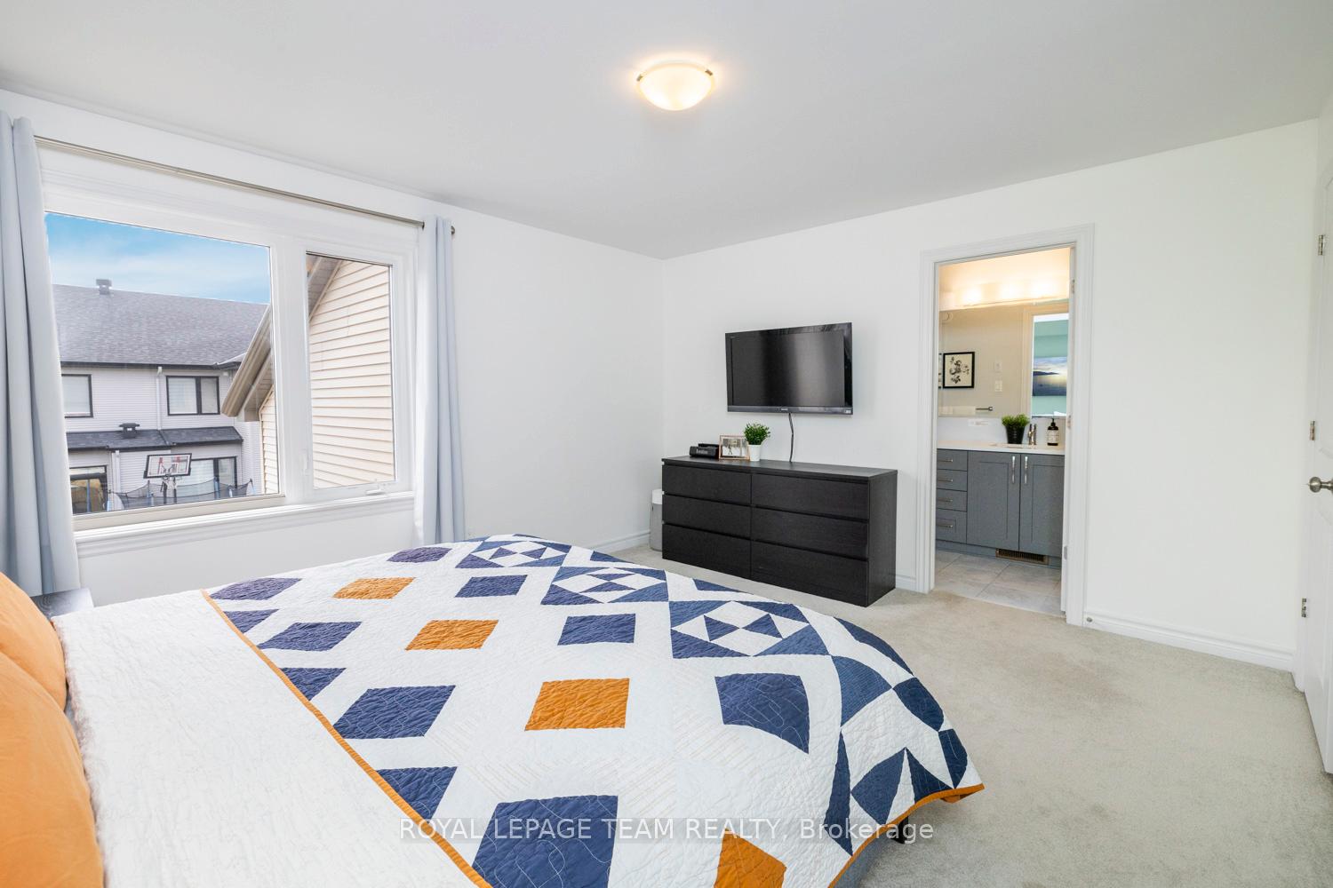 Photo 31 of 782 Cairn Crescent, Ottawa, Mer Bleue/Bradley Estates/Anderson Park — HOMEH