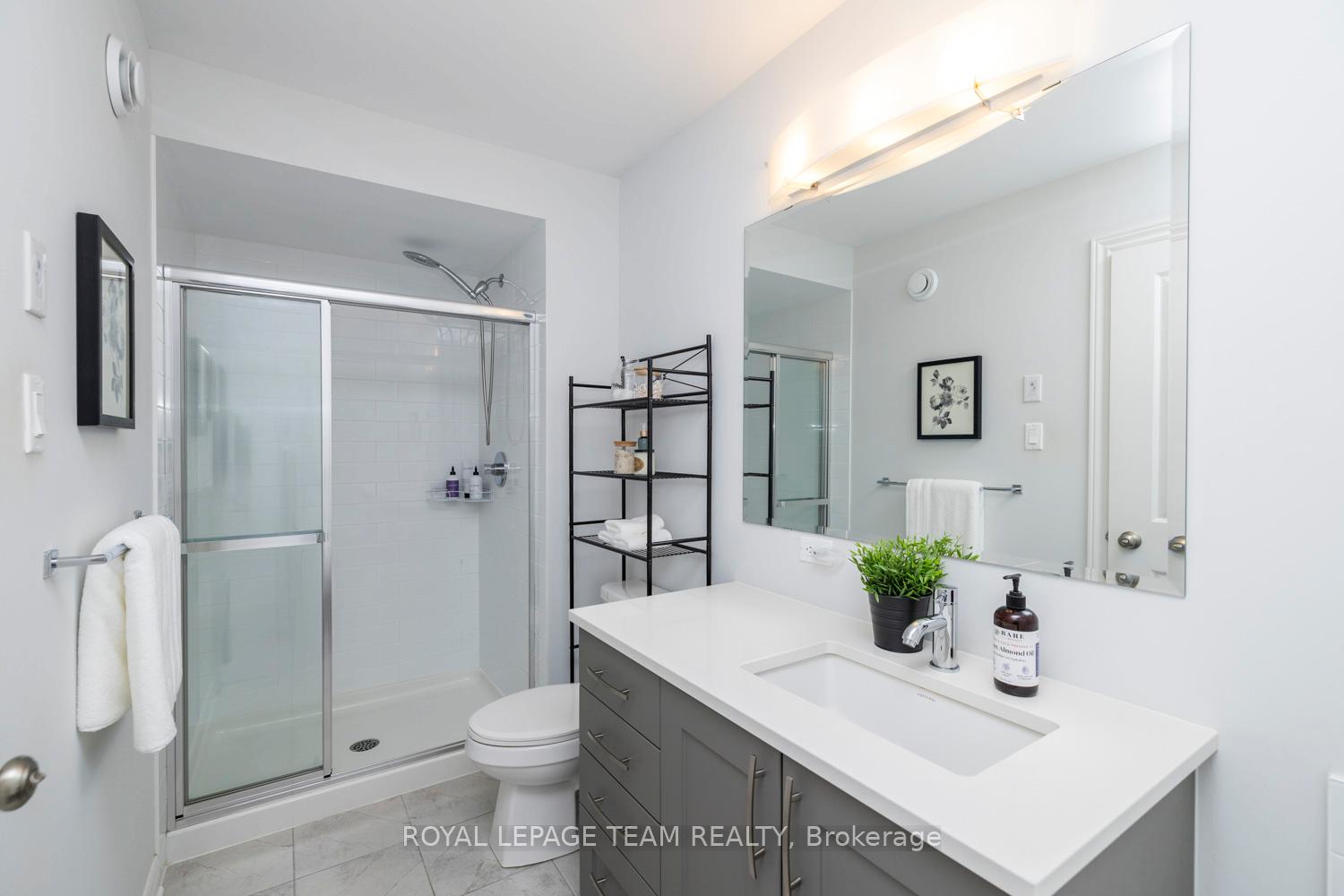 Photo 33 of 782 Cairn Crescent, Ottawa, Mer Bleue/Bradley Estates/Anderson Park — HOMEH