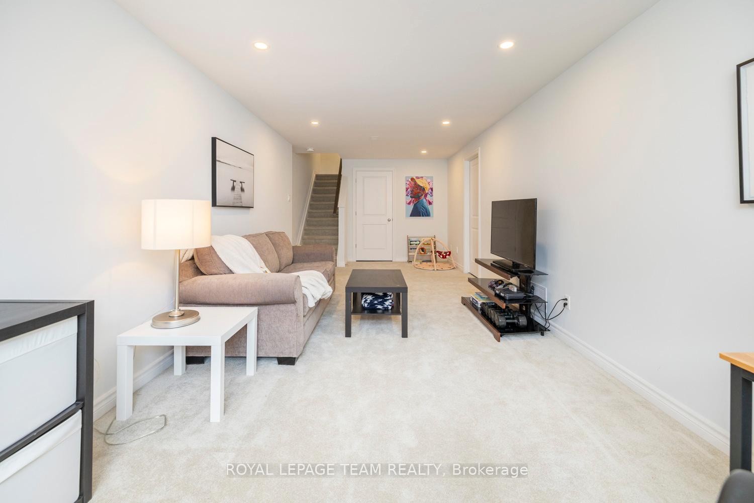Photo 45 of 782 Cairn Crescent, Ottawa, Mer Bleue/Bradley Estates/Anderson Park — HOMEH