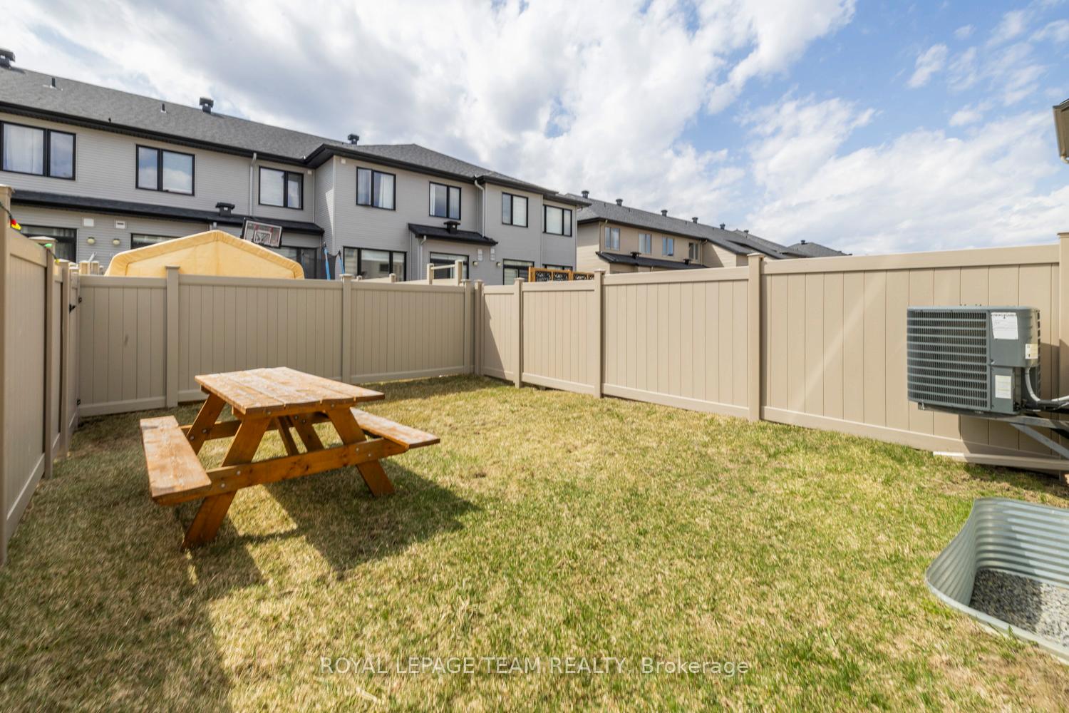 Photo 47 of 782 Cairn Crescent, Ottawa, Mer Bleue/Bradley Estates/Anderson Park — HOMEH