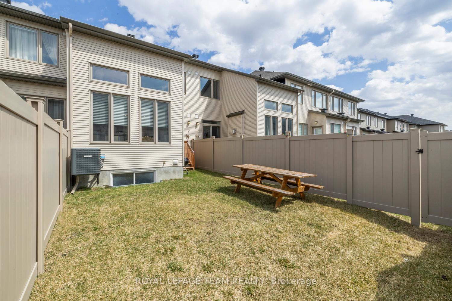 Photo 48 of 782 Cairn Crescent, Ottawa, Mer Bleue/Bradley Estates/Anderson Park — HOMEH