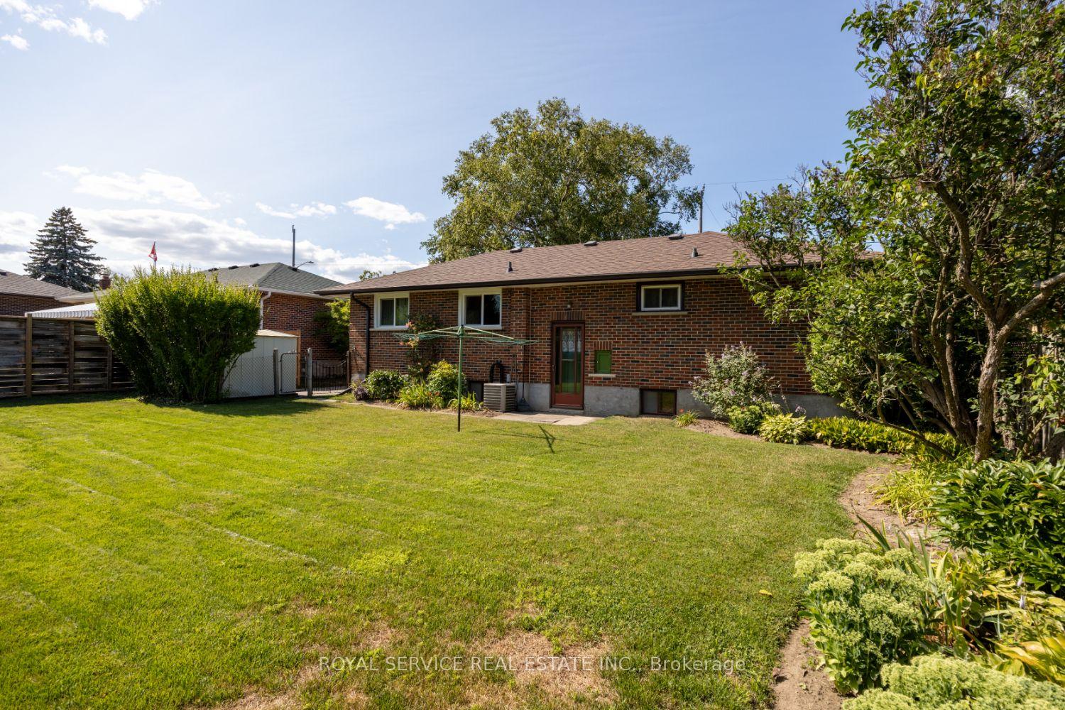 Photo 42 of 389 Glencastle Avenue, Oshawa, Northglen — HOMEH