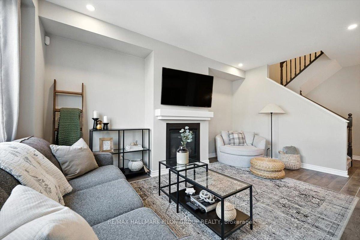 Photo 4 of 381 Gerry Lalonde Drive, Ottawa, Avalon West — HOMEH