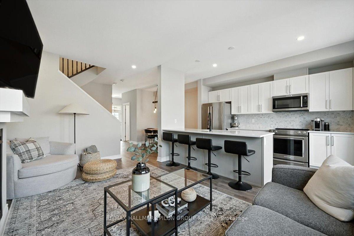 Photo 5 of 381 Gerry Lalonde Drive, Ottawa, Avalon West — HOMEH