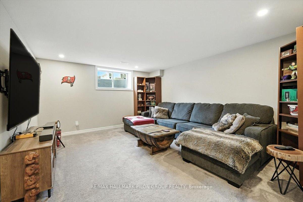 Photo 19 of 381 Gerry Lalonde Drive, Ottawa, Avalon West — HOMEH