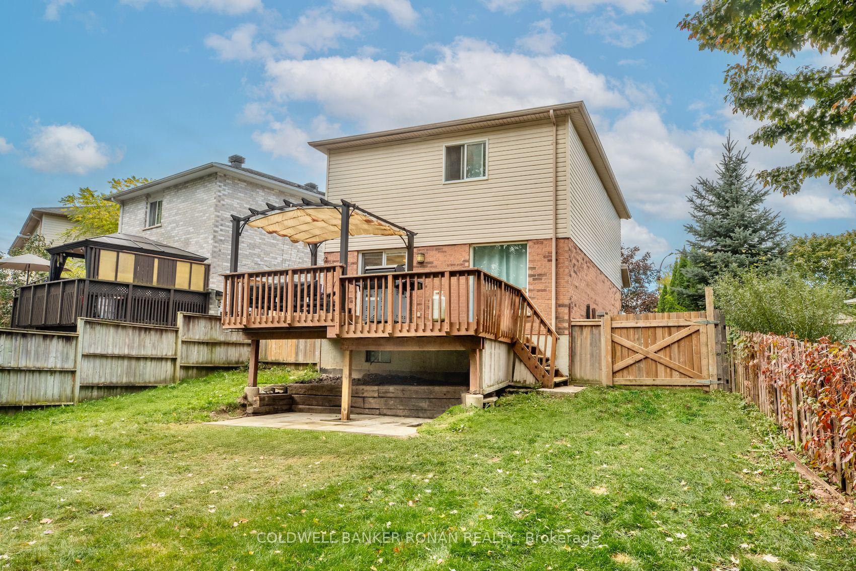 Photo 26 of 99 Kate Aitken Crescent, New Tecumseth, Beeton — HOMEH