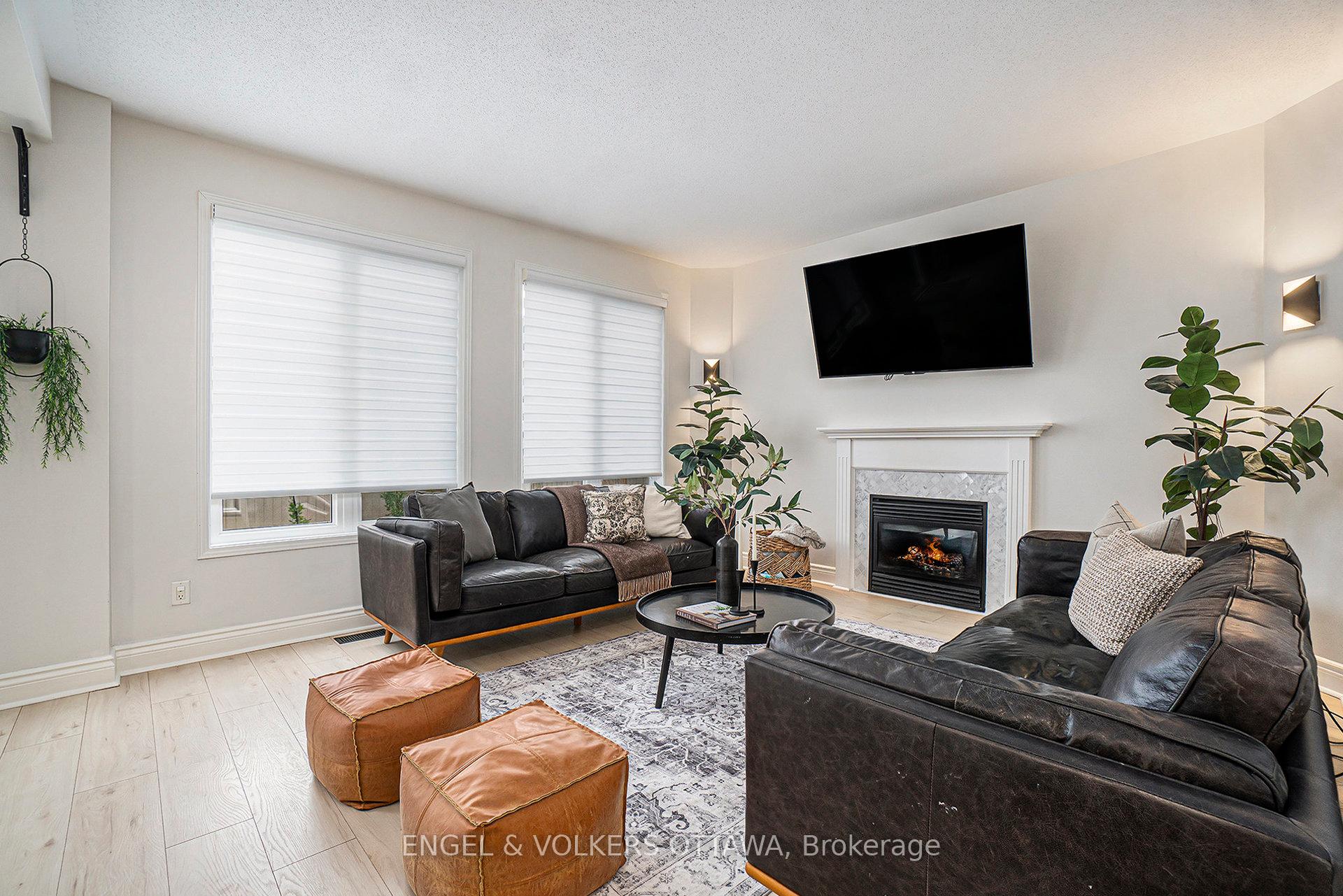 Photo 8 of 2399 Glandriel Crescent, Ottawa, Springridge/East Village — HOMEH