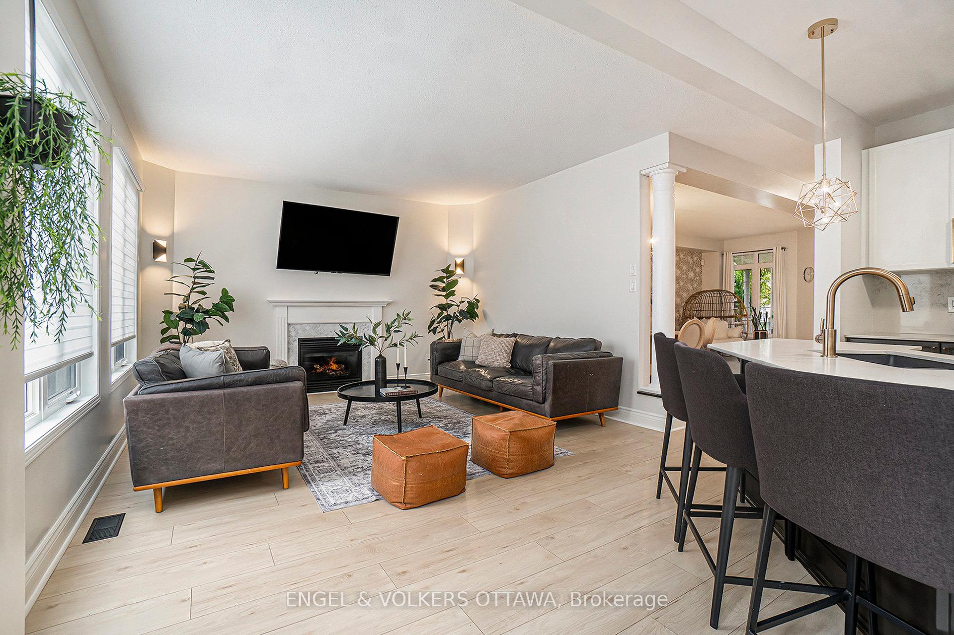 Photo 10 of 2399 Glandriel Crescent, Ottawa, Springridge/East Village — HOMEH