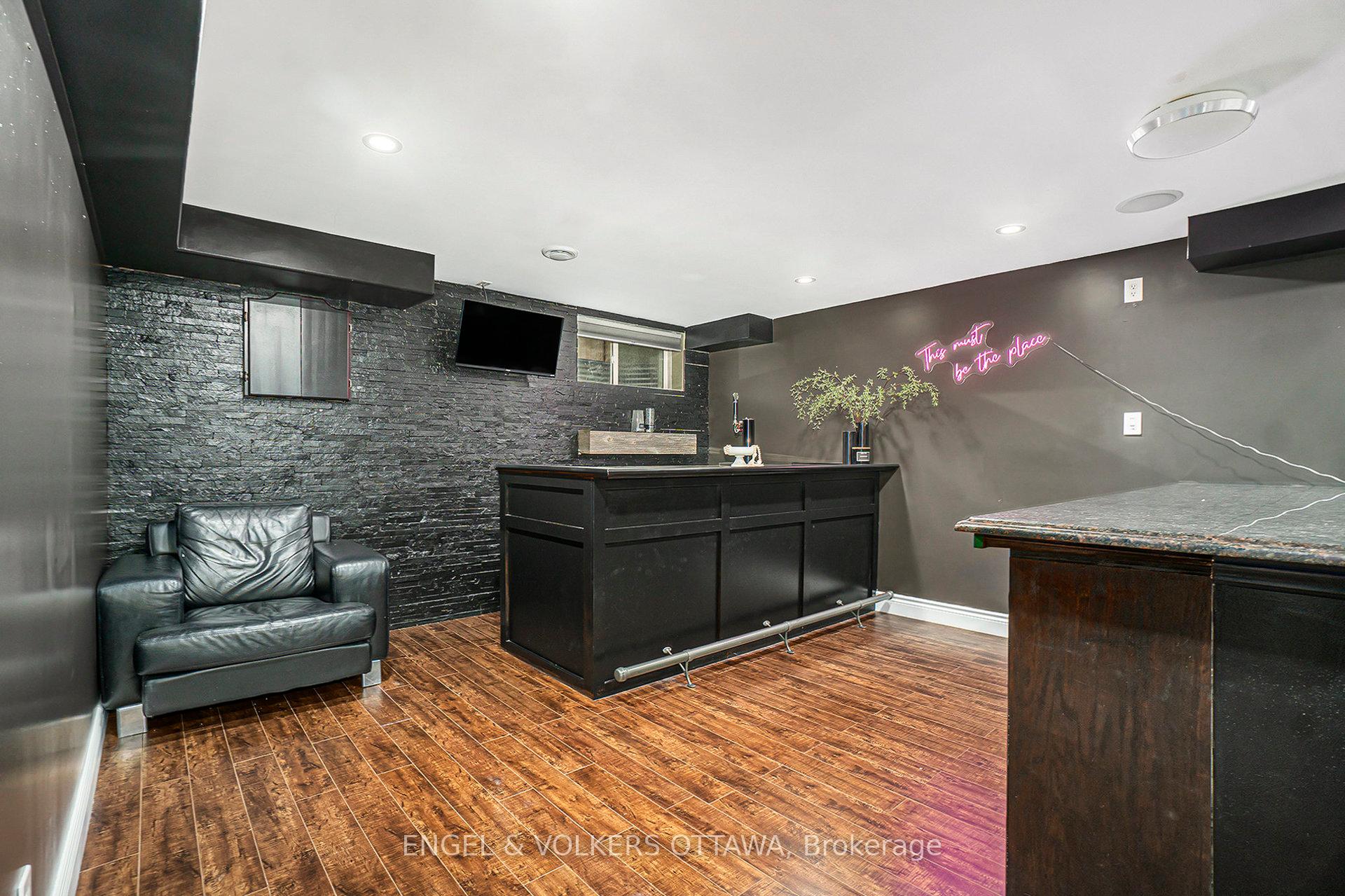 Photo 22 of 2399 Glandriel Crescent, Ottawa, Springridge/East Village — HOMEH