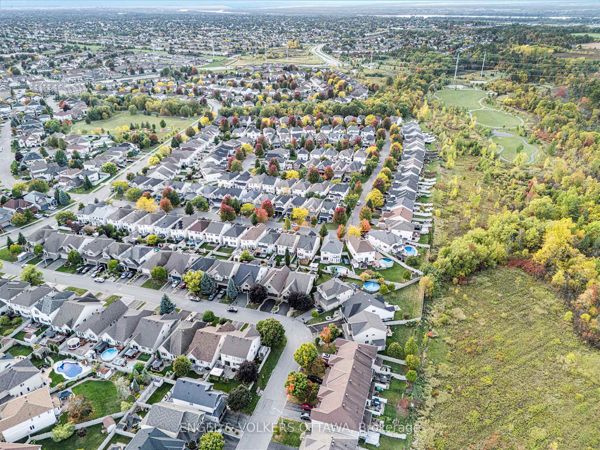 Photo 28 of 2399 Glandriel Crescent, Ottawa, Springridge/East Village — HOMEH
