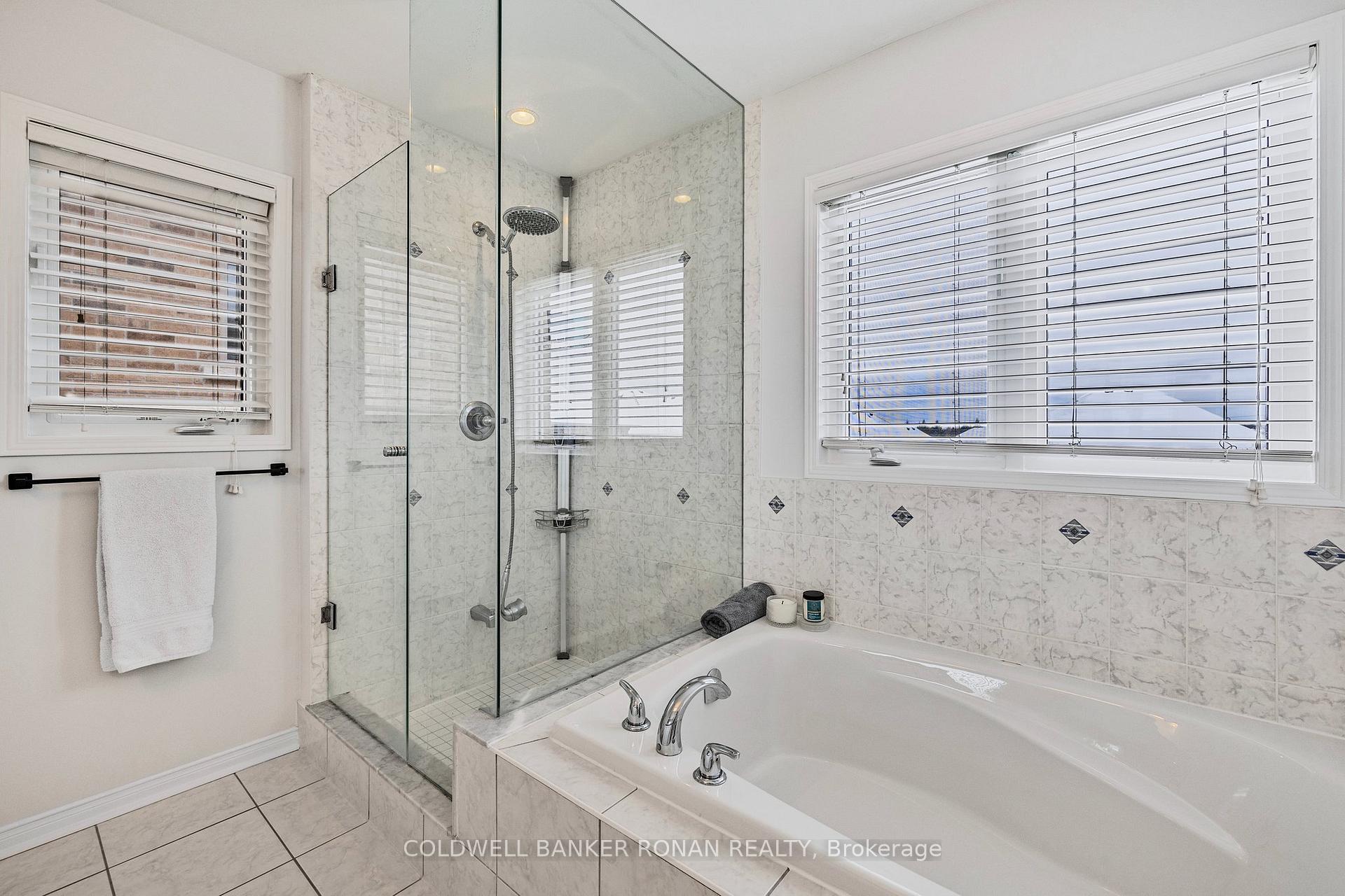 Photo 23 of 18 Willoughby Way, New Tecumseth, Alliston — HOMEH