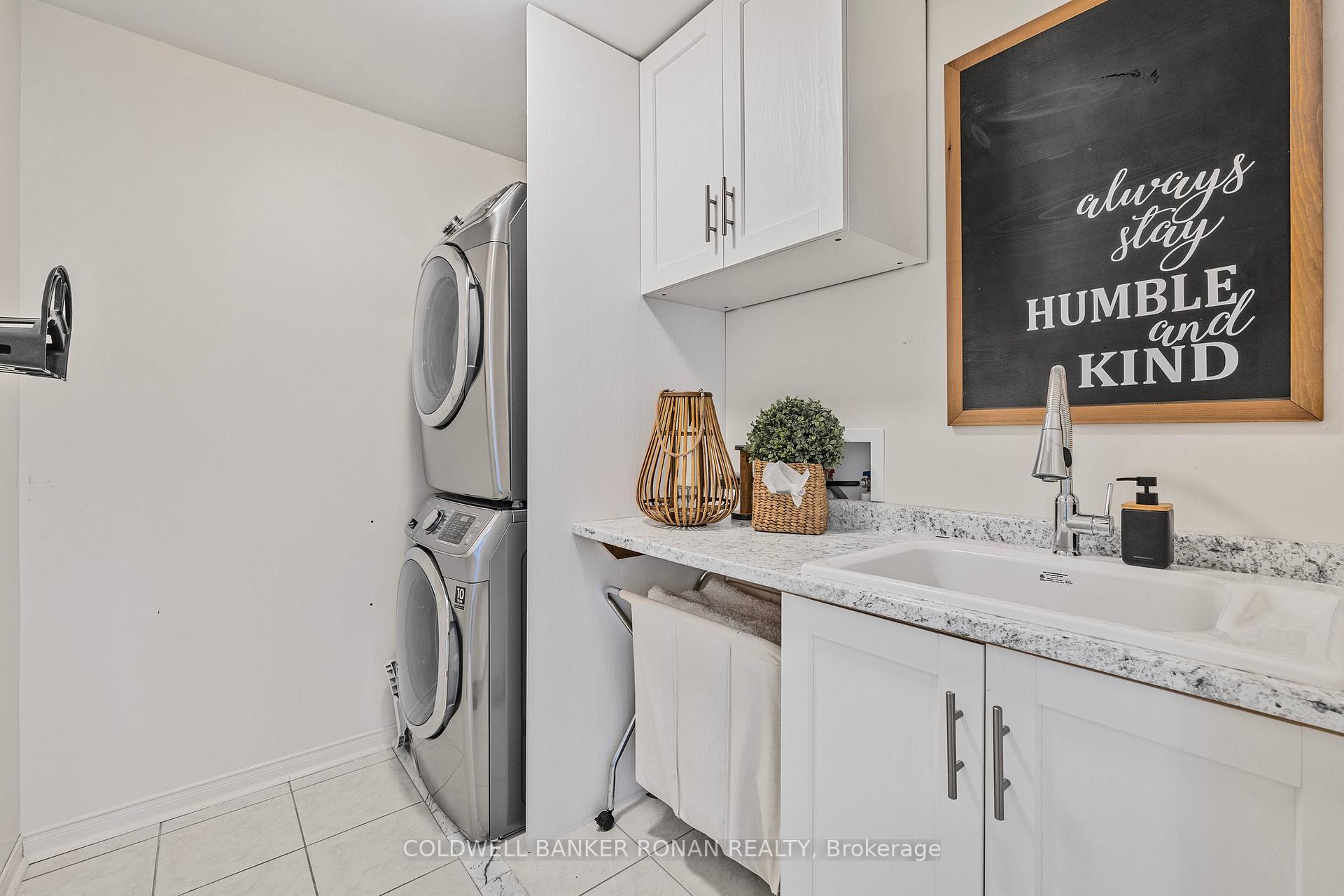 Photo 29 of 18 Willoughby Way, New Tecumseth, Alliston — HOMEH