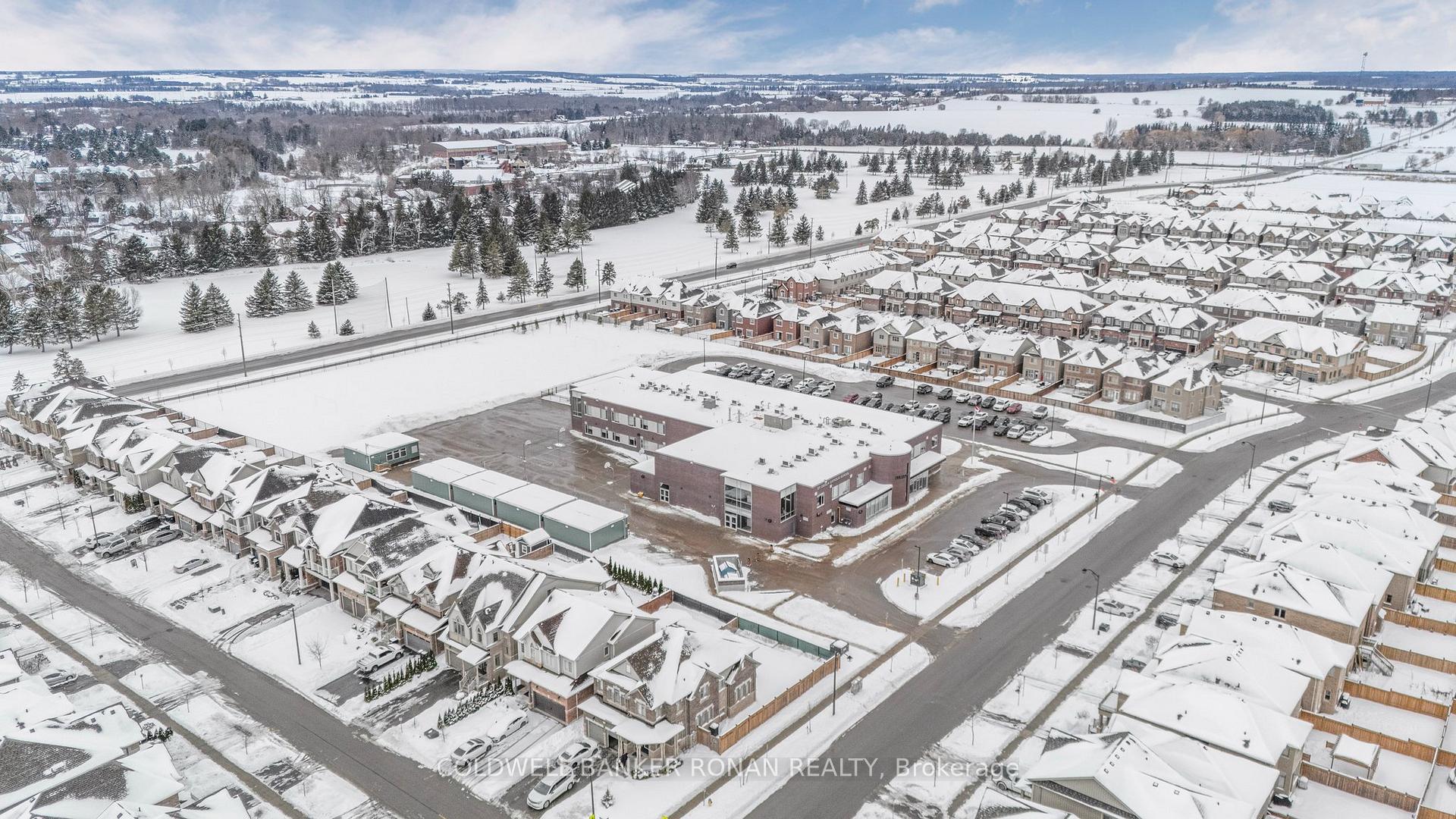 Photo 39 of 18 Willoughby Way, New Tecumseth, Alliston — HOMEH