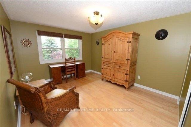 Photo 12 of 15 Dalecroft Circle, Markham, Unionville — HOMEH