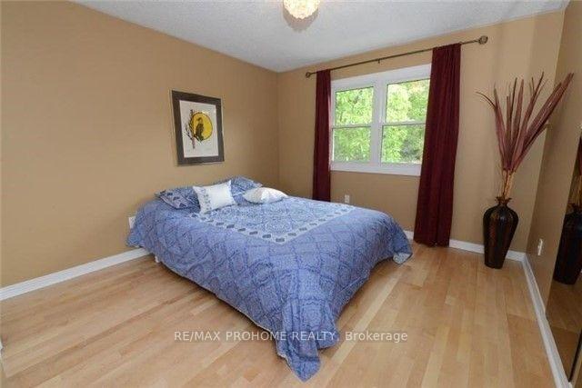 Photo 13 of 15 Dalecroft Circle, Markham, Unionville — HOMEH