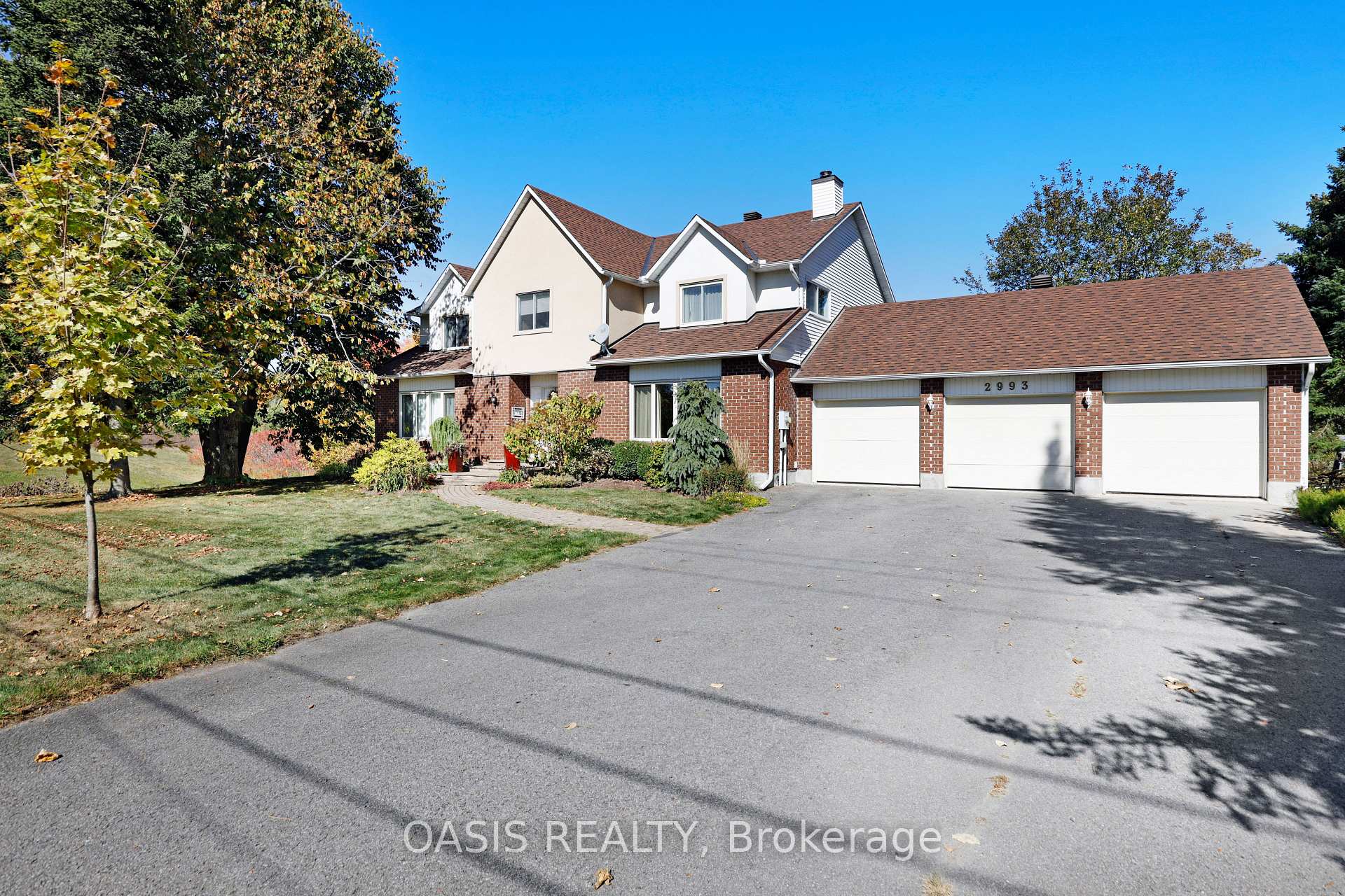 Photo 2 of 2993 Wilhaven Drive, Ottawa, Cumberland Estates — HOMEH