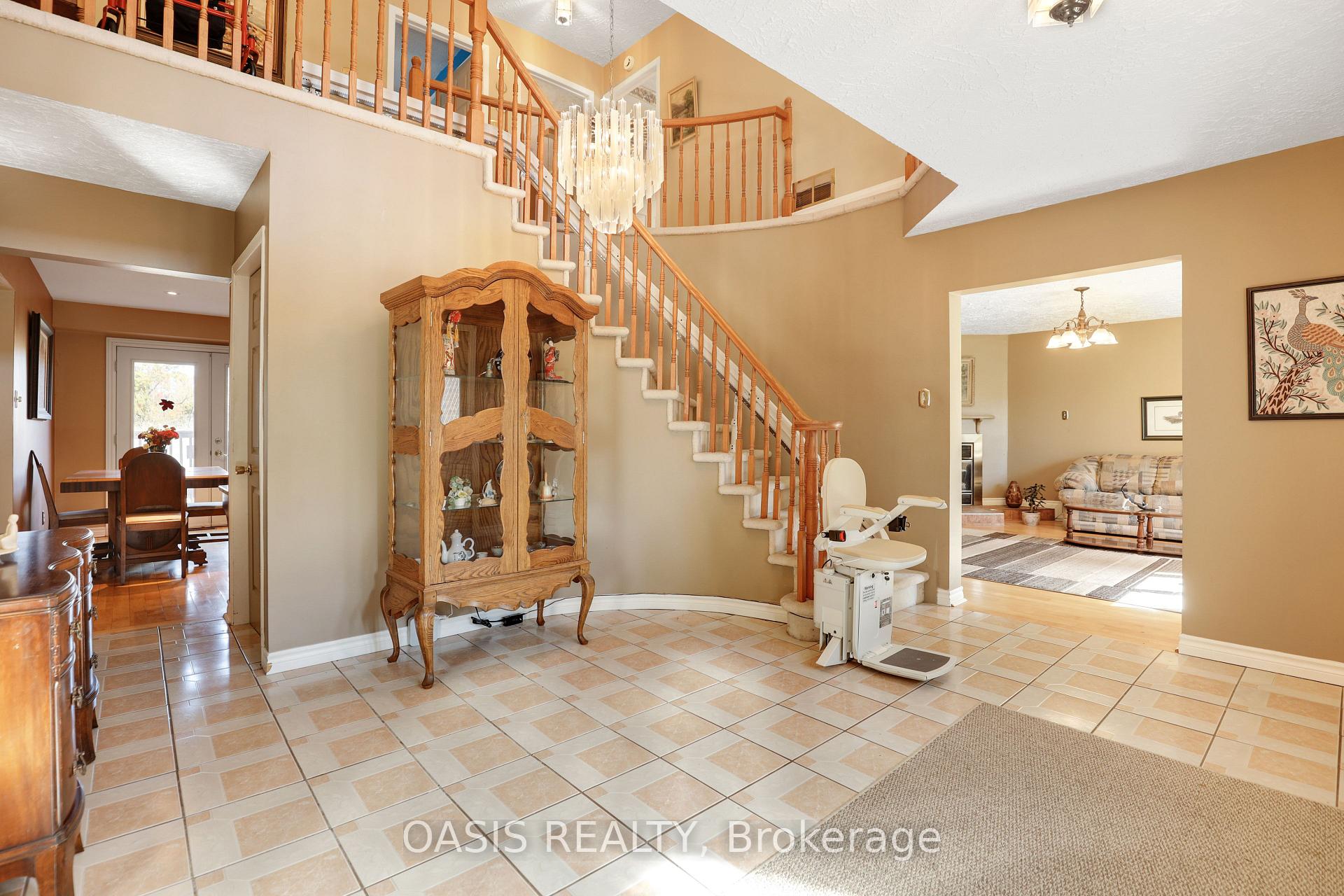 Photo 5 of 2993 Wilhaven Drive, Ottawa, Cumberland Estates — HOMEH