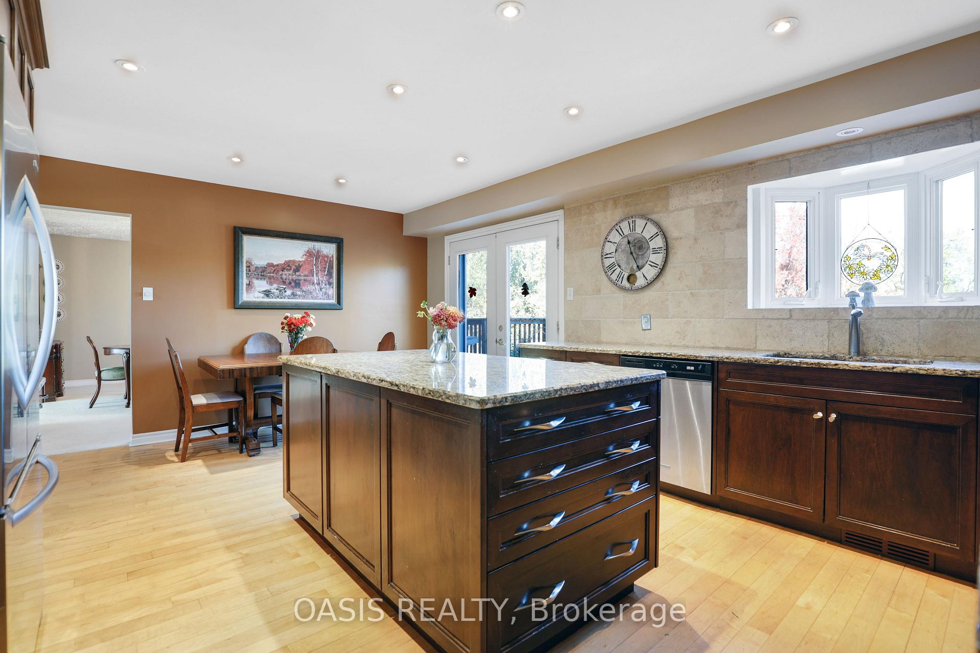 Photo 12 of 2993 Wilhaven Drive, Ottawa, Cumberland Estates — HOMEH