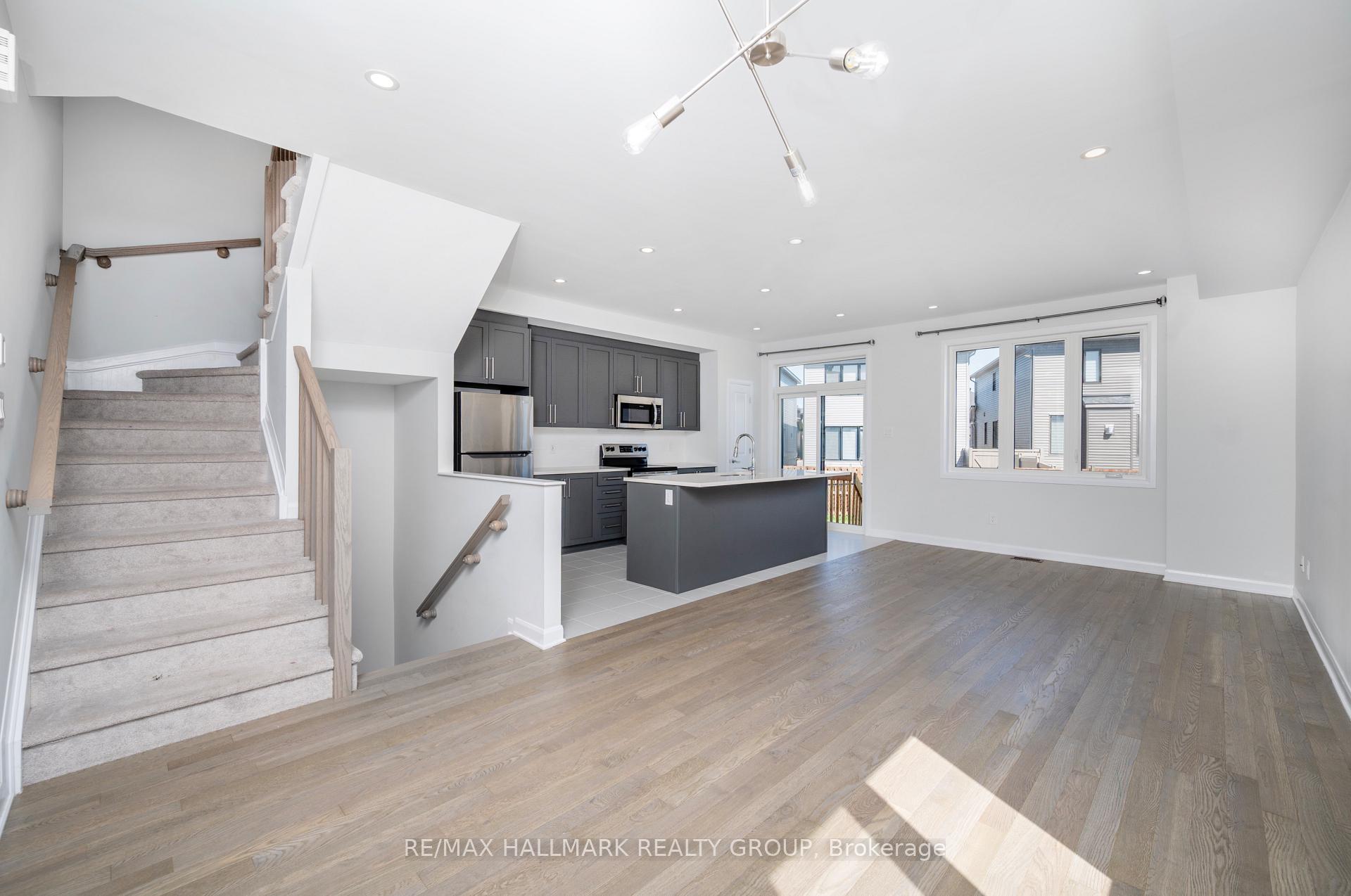 Photo 6 of 315 Blossom Pass Terrace, Ottawa, Avalon East — HOMEH