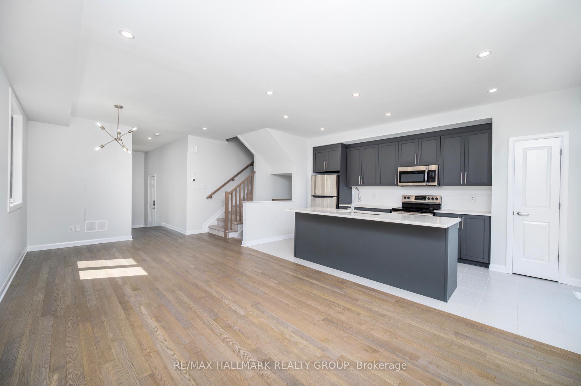 Photo 9 of 315 Blossom Pass Terrace, Ottawa, Avalon East — HOMEH