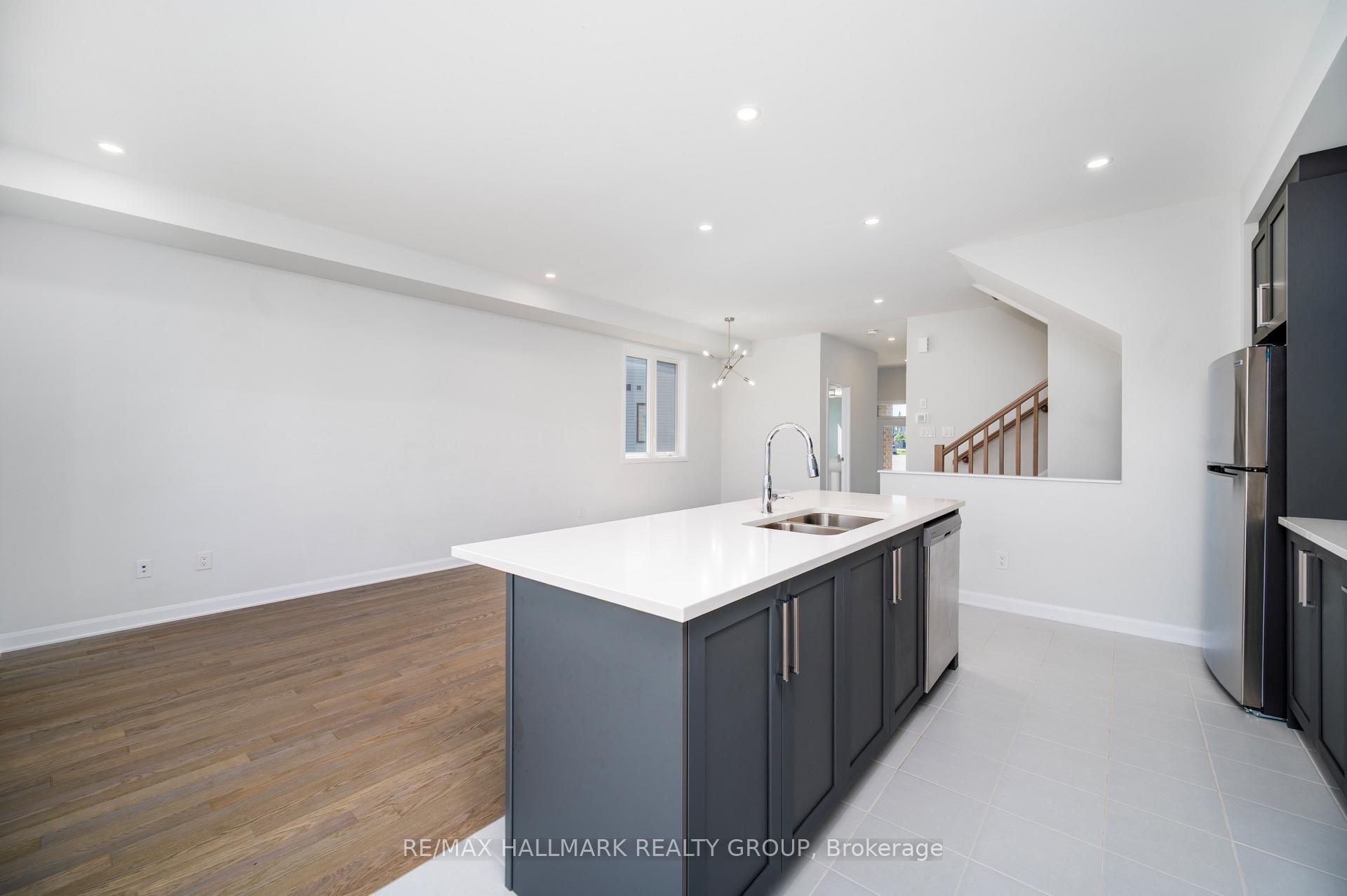 Photo 10 of 315 Blossom Pass Terrace, Ottawa, Avalon East — HOMEH