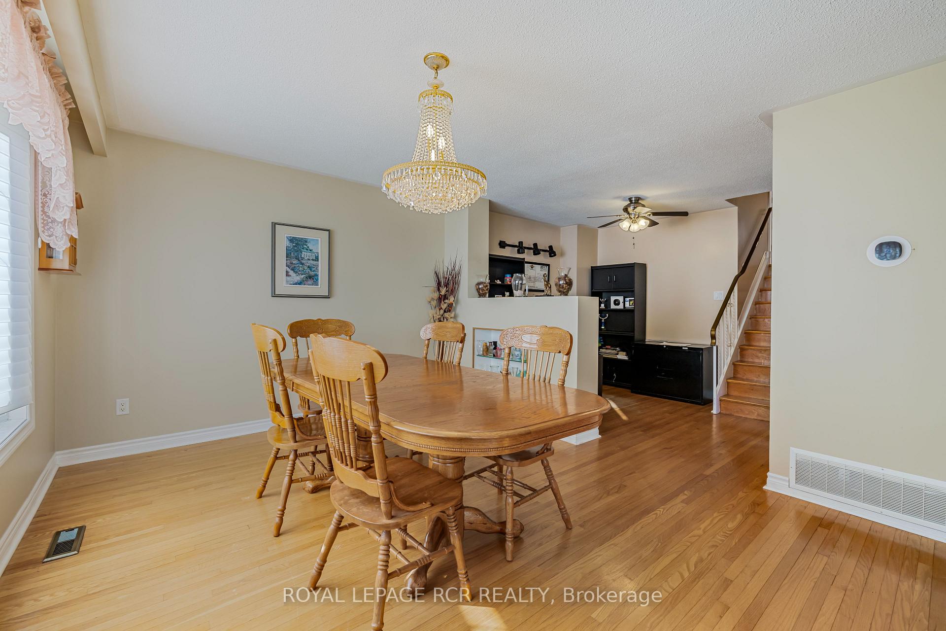 Photo 7 of 66 Maple Avenue W, New Tecumseth, Beeton — HOMEH