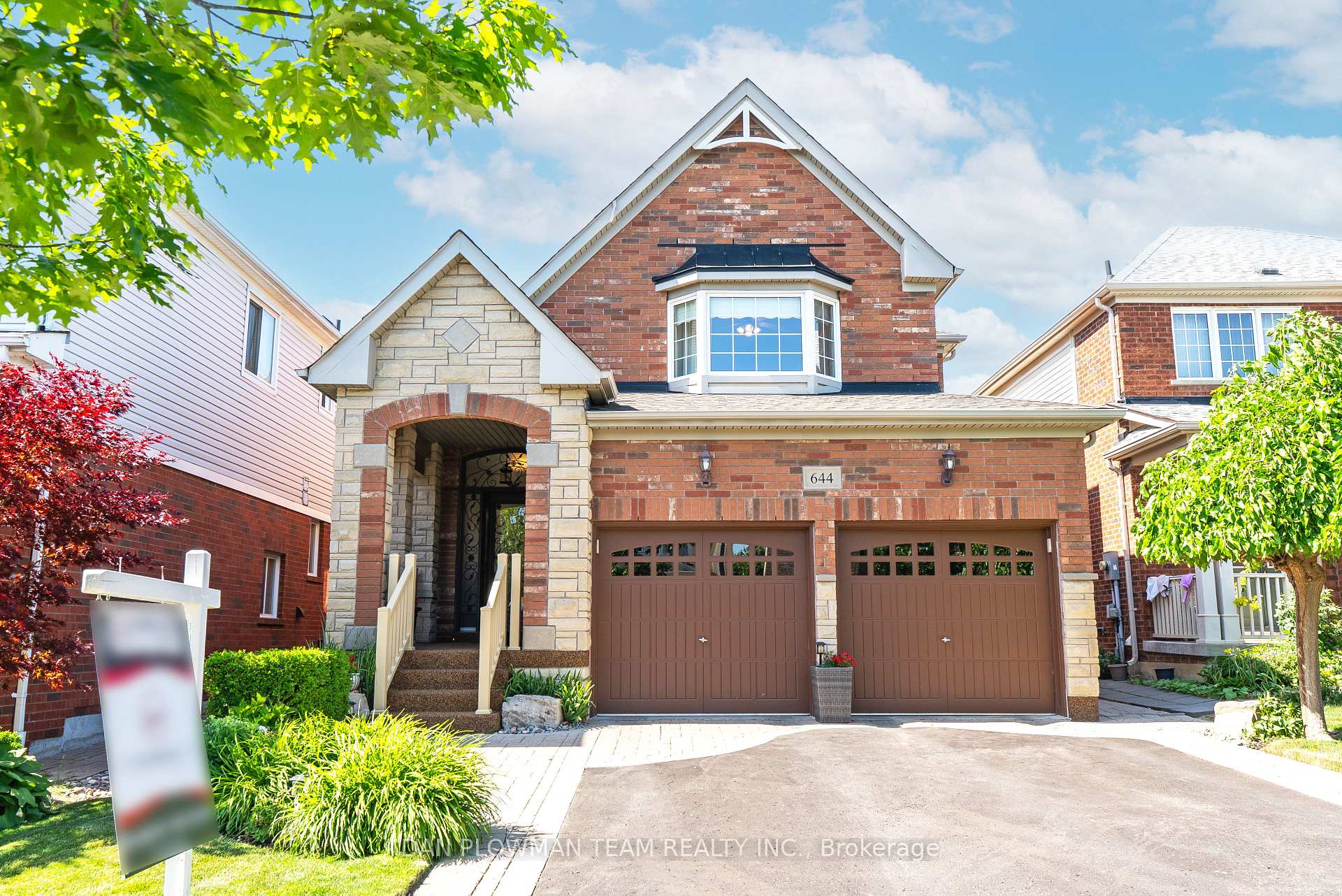 Photo 2 of 644 Blackwood Boulevard, Oshawa, Taunton — HOMEH