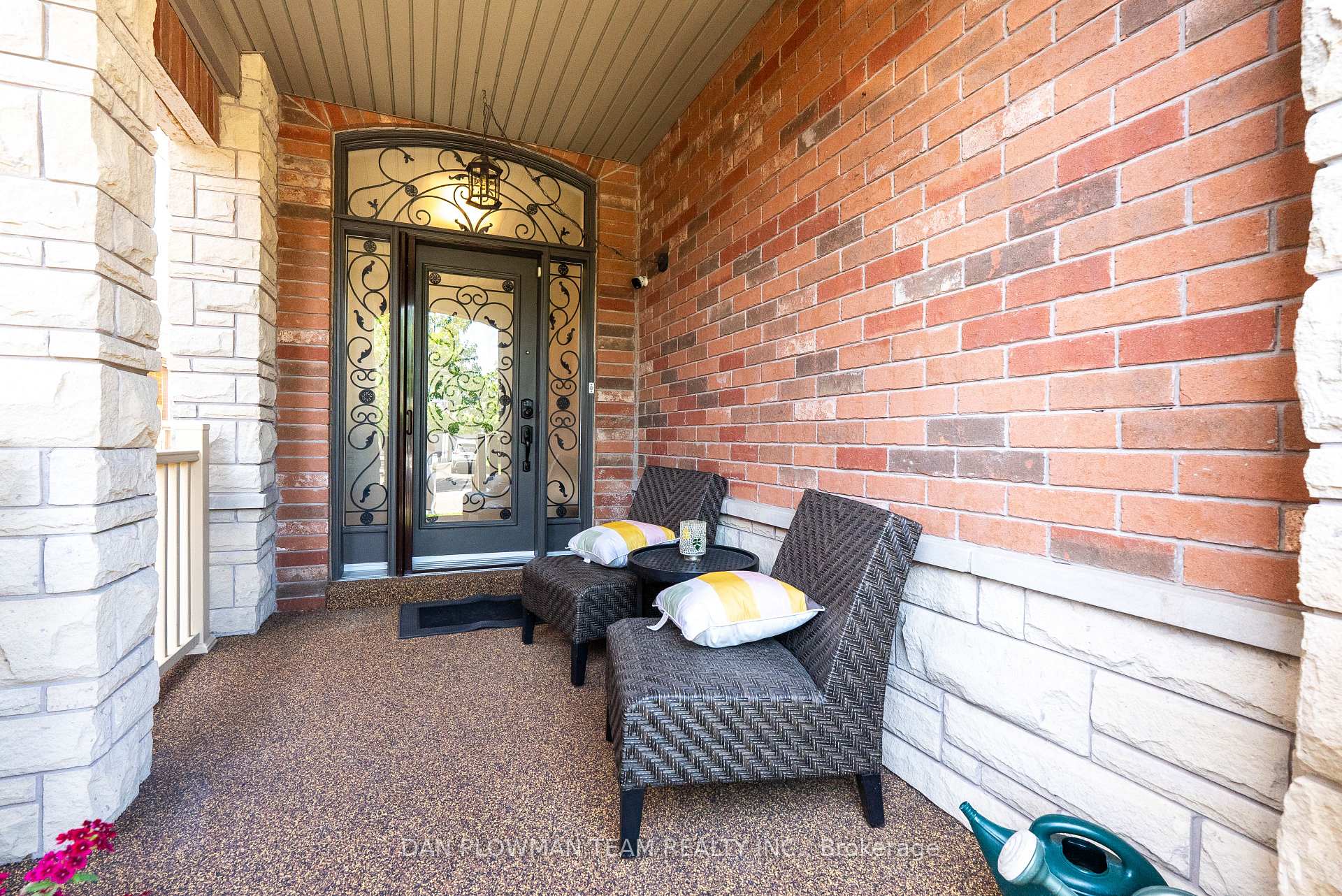 Photo 4 of 644 Blackwood Boulevard, Oshawa, Taunton — HOMEH