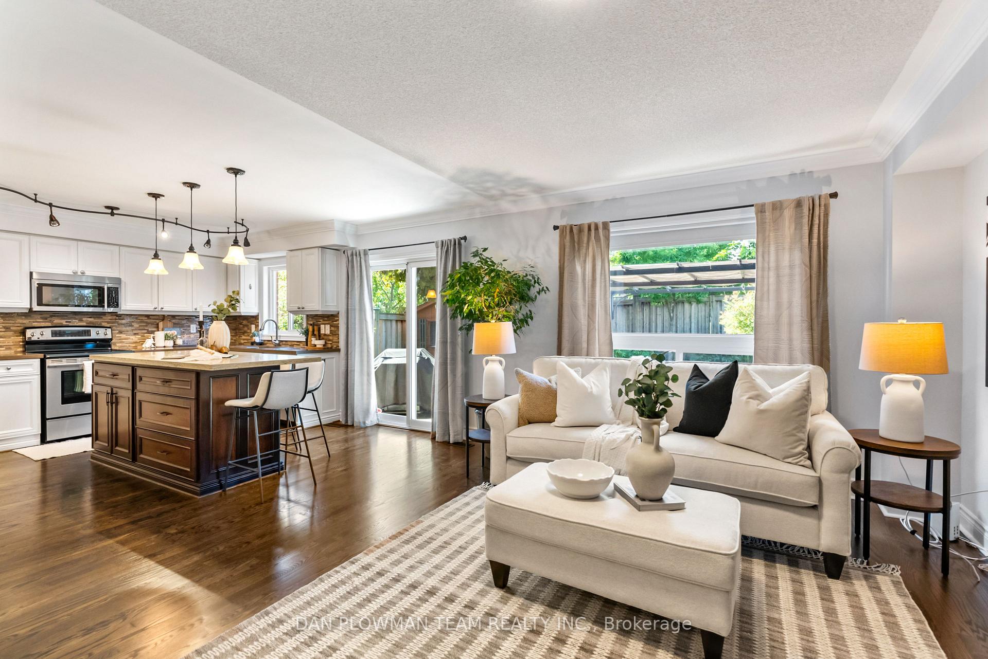 Photo 13 of 644 Blackwood Boulevard, Oshawa, Taunton — HOMEH