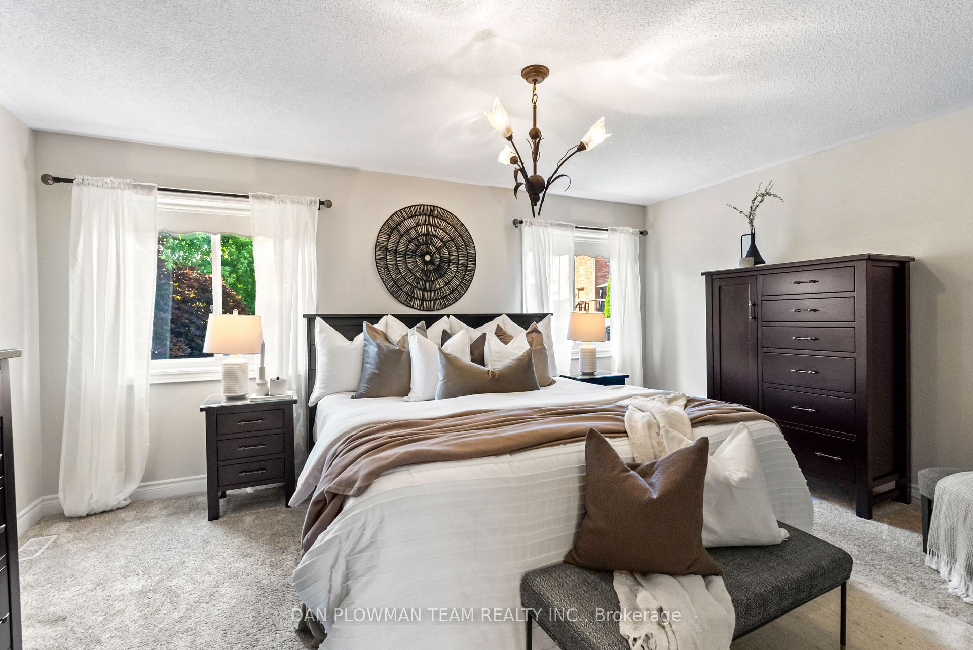 Photo 21 of 644 Blackwood Boulevard, Oshawa, Taunton — HOMEH